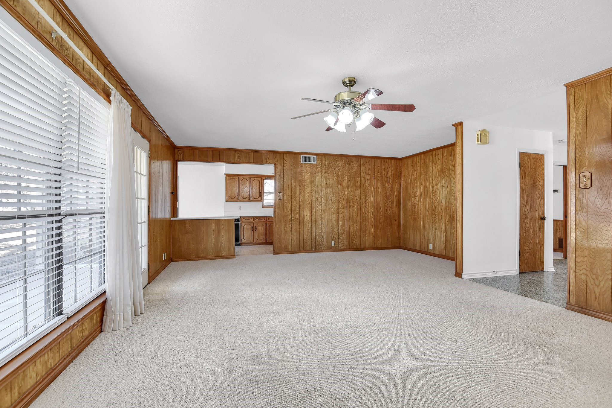 924 Kiowa Drive W
