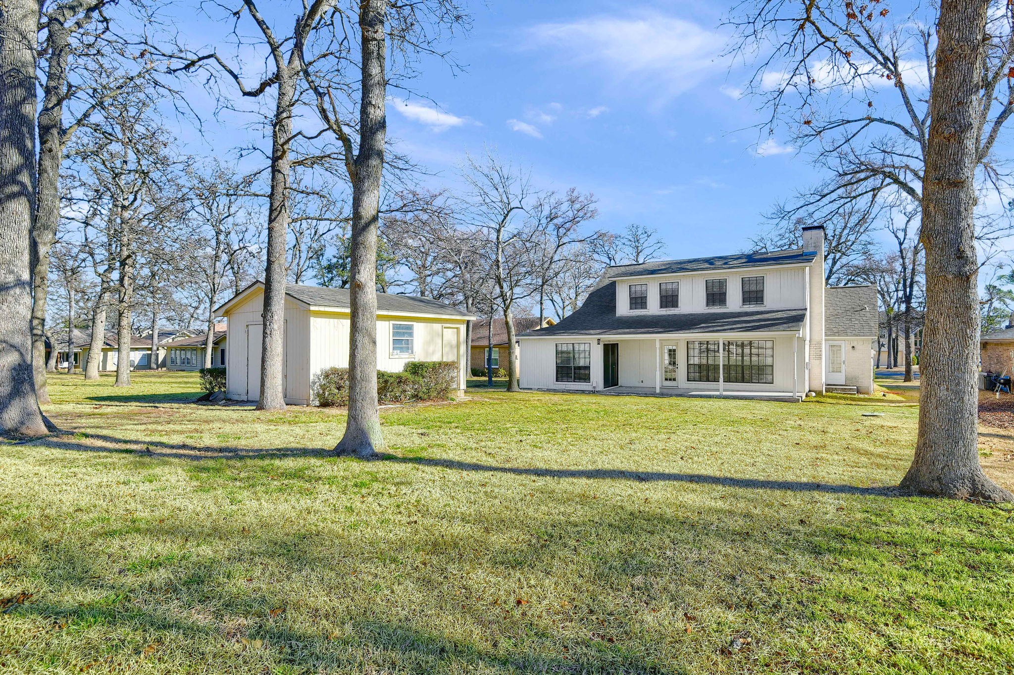 924 Kiowa Drive W