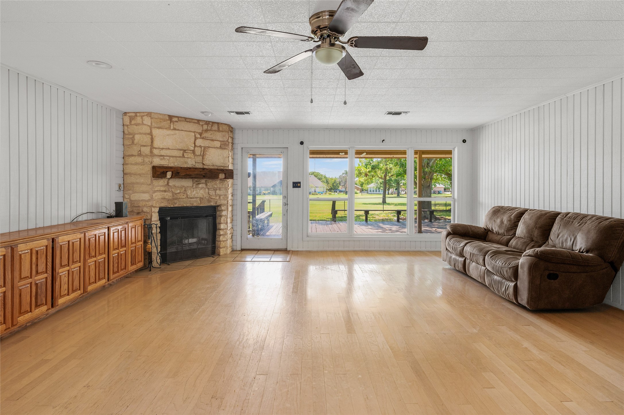 310 Navajo Trail