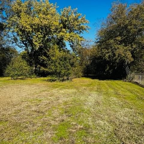 204 W Pecan Street