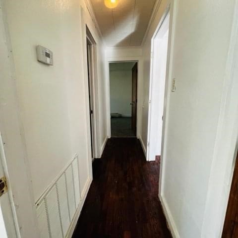 204 W Pecan Street