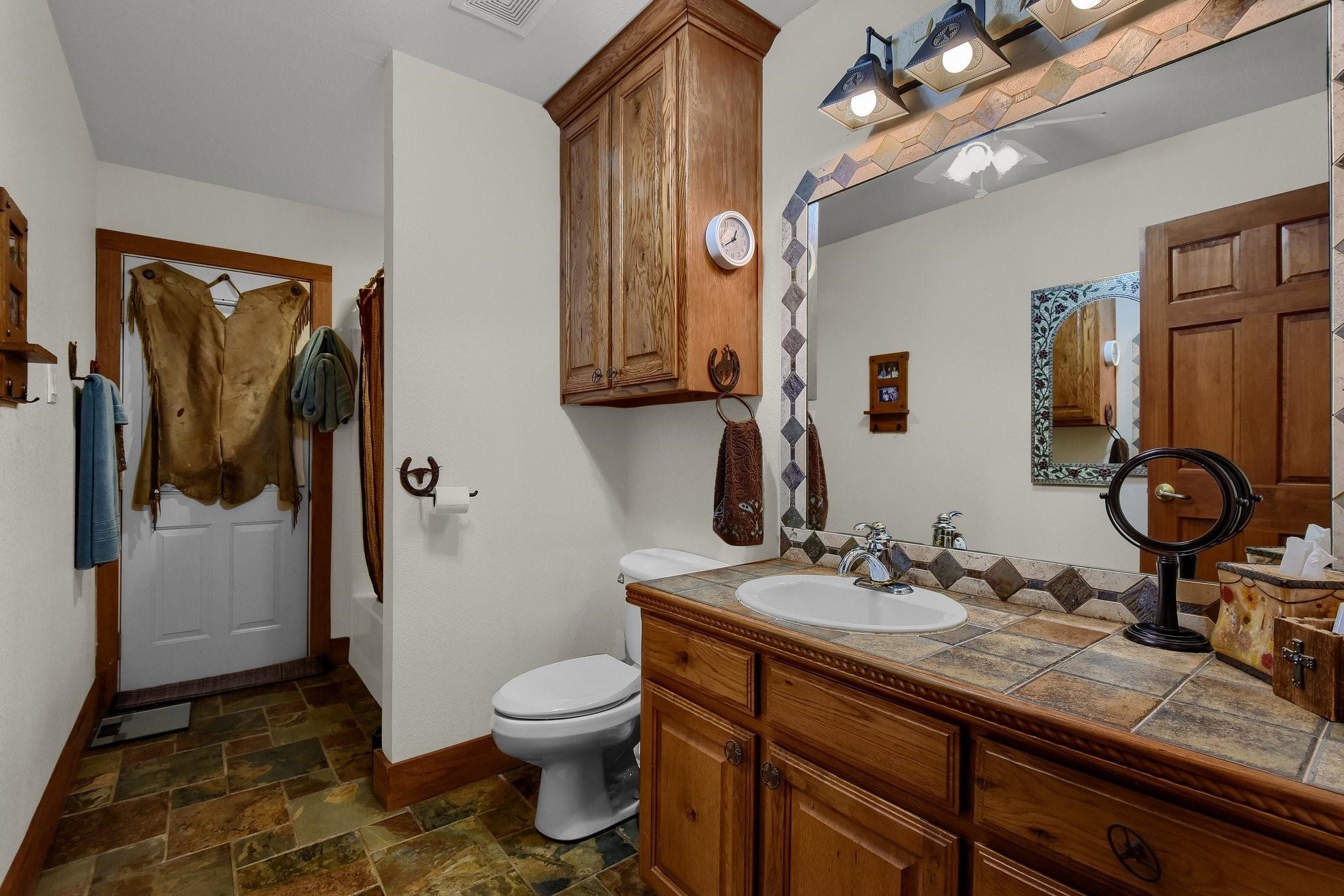 10898 Friendship Road