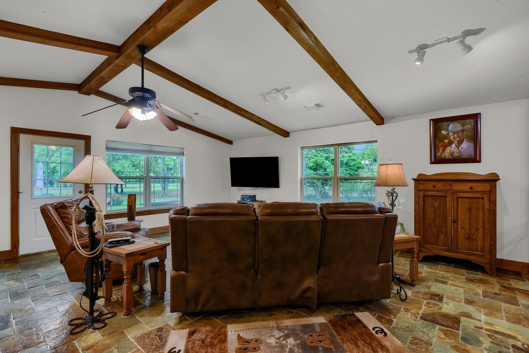 10898 Friendship Road