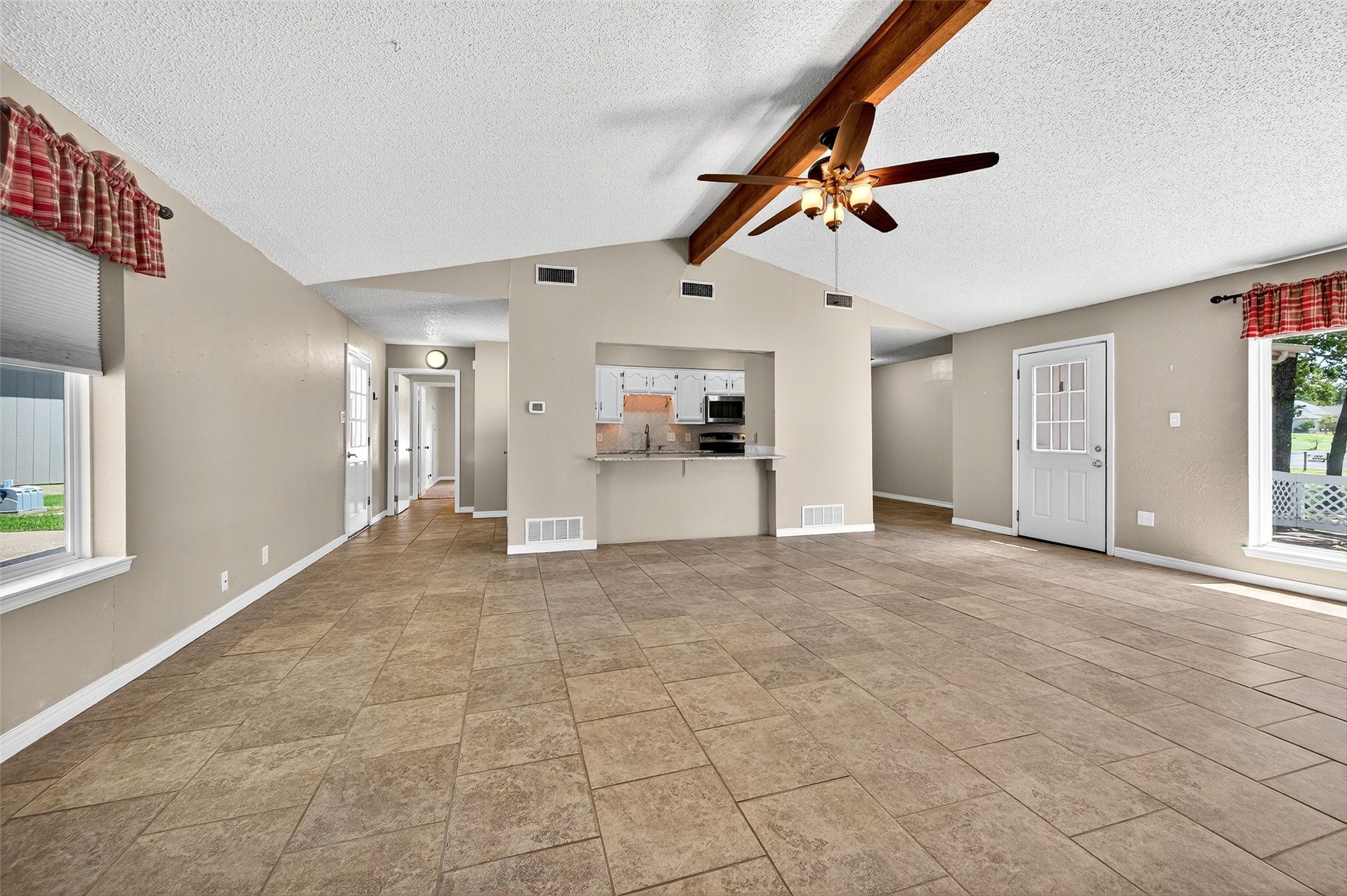 501 Kiowa Drive E