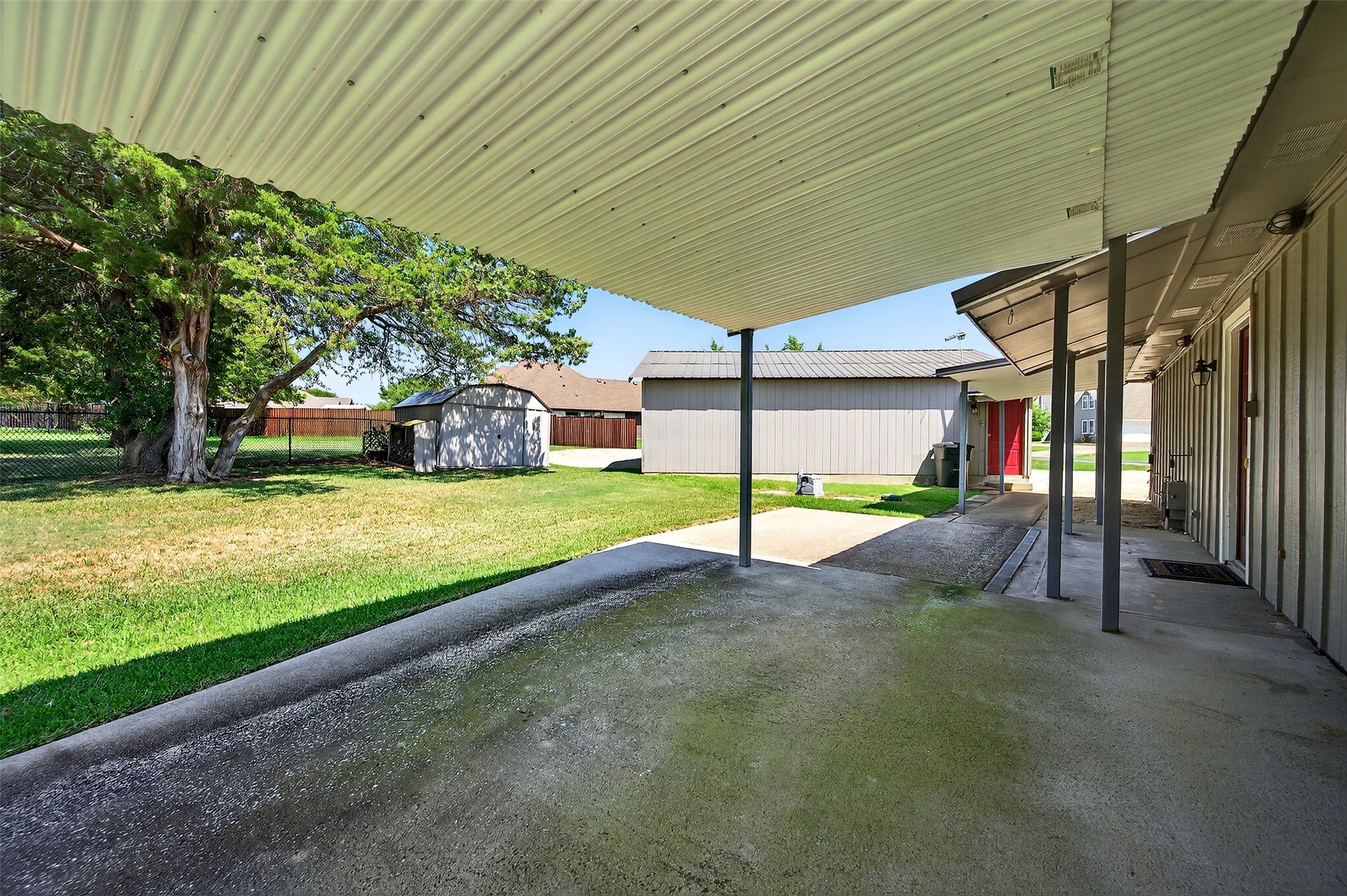 501 Kiowa Drive E