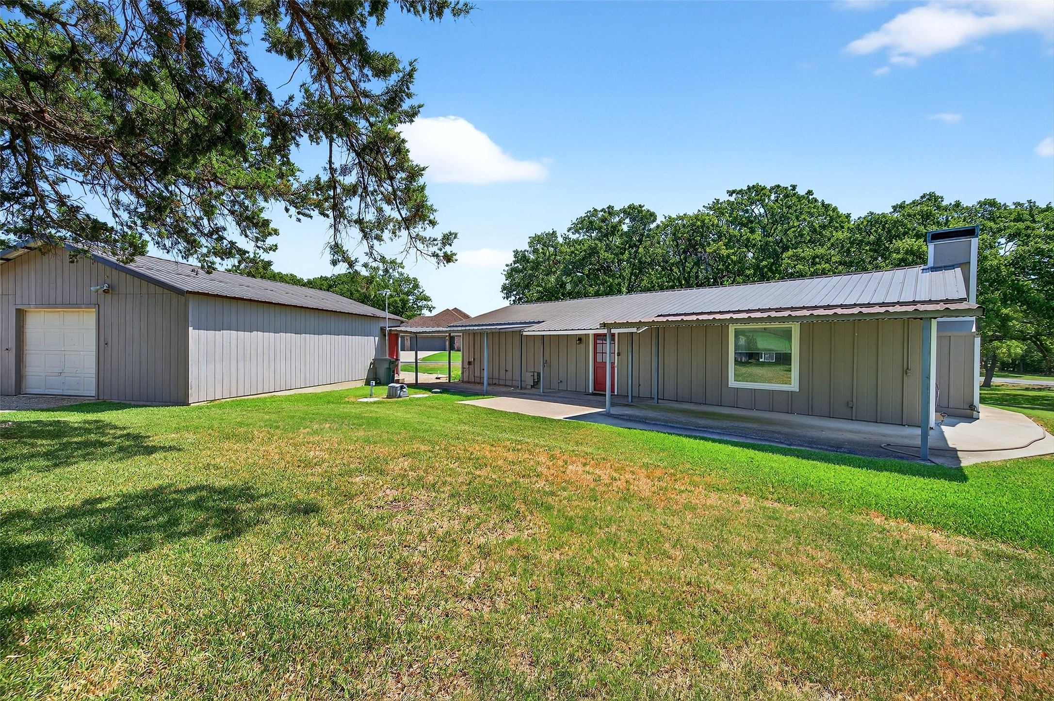 501 Kiowa Drive E
