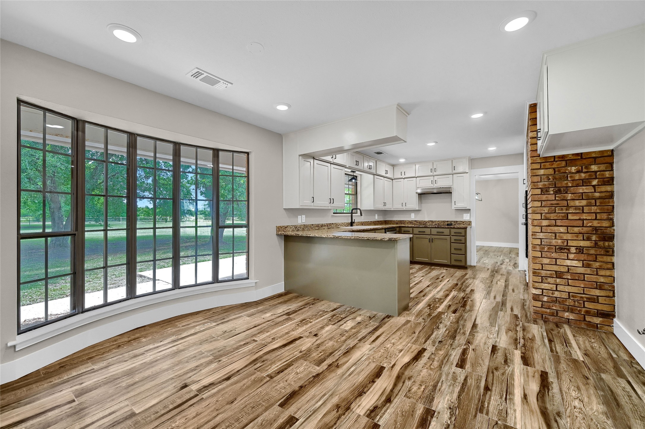 TBD 1101 Brooks Lane
