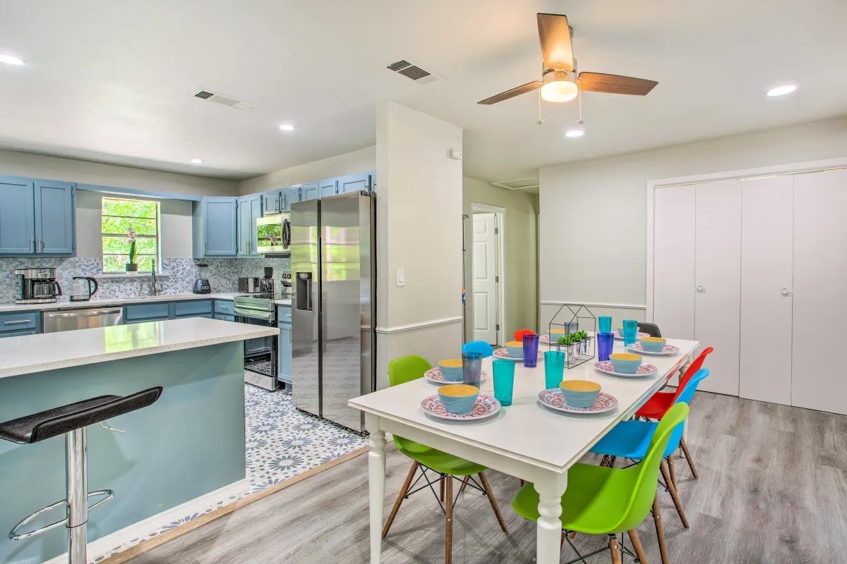 9899 Archer Lane