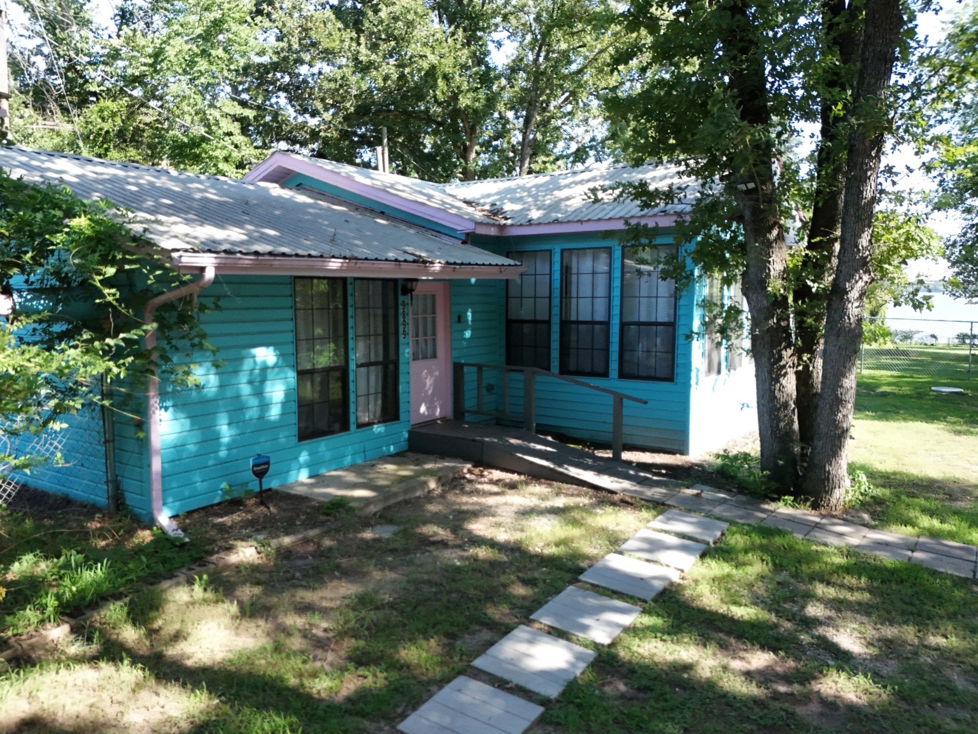 9899 Archer Lane