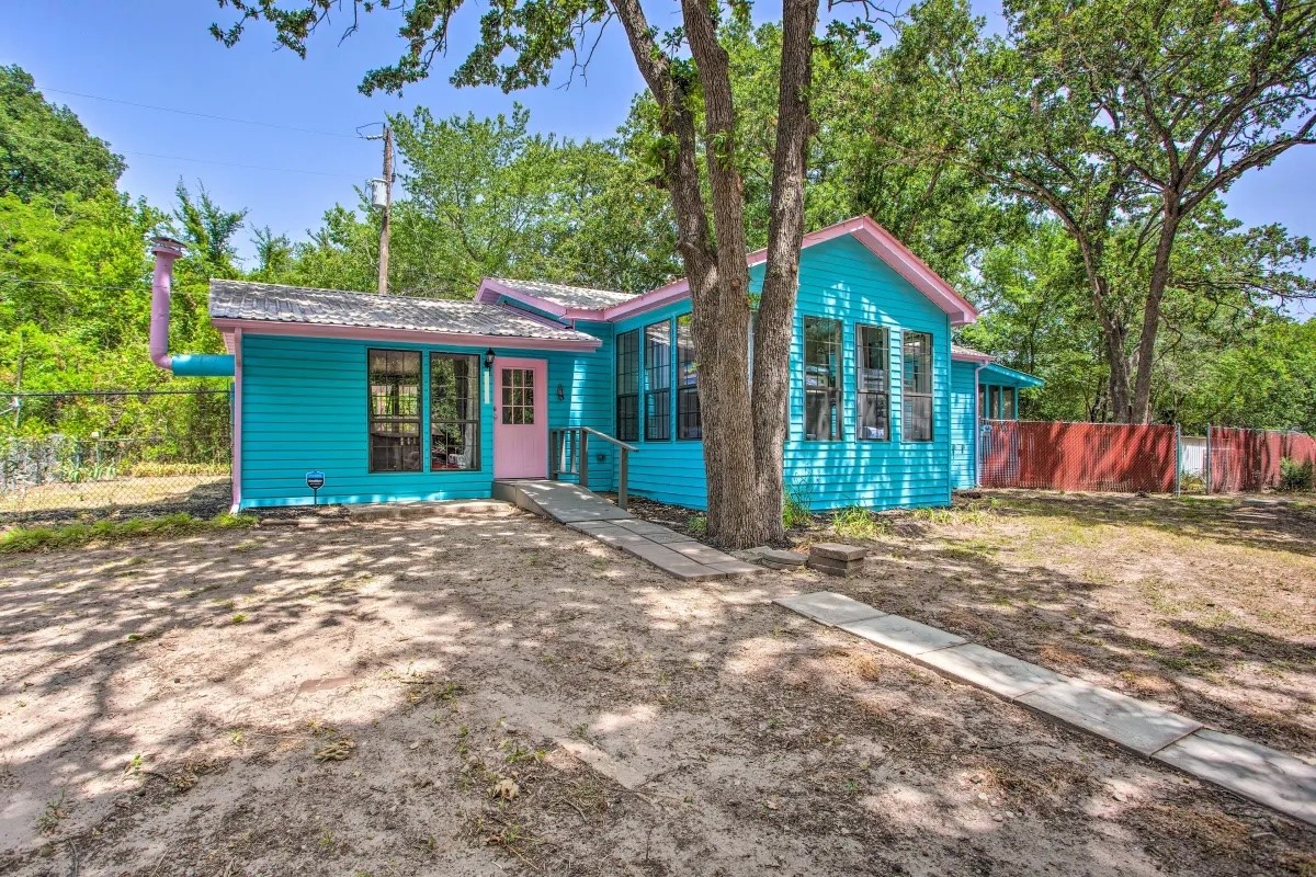 9899 Archer Lane