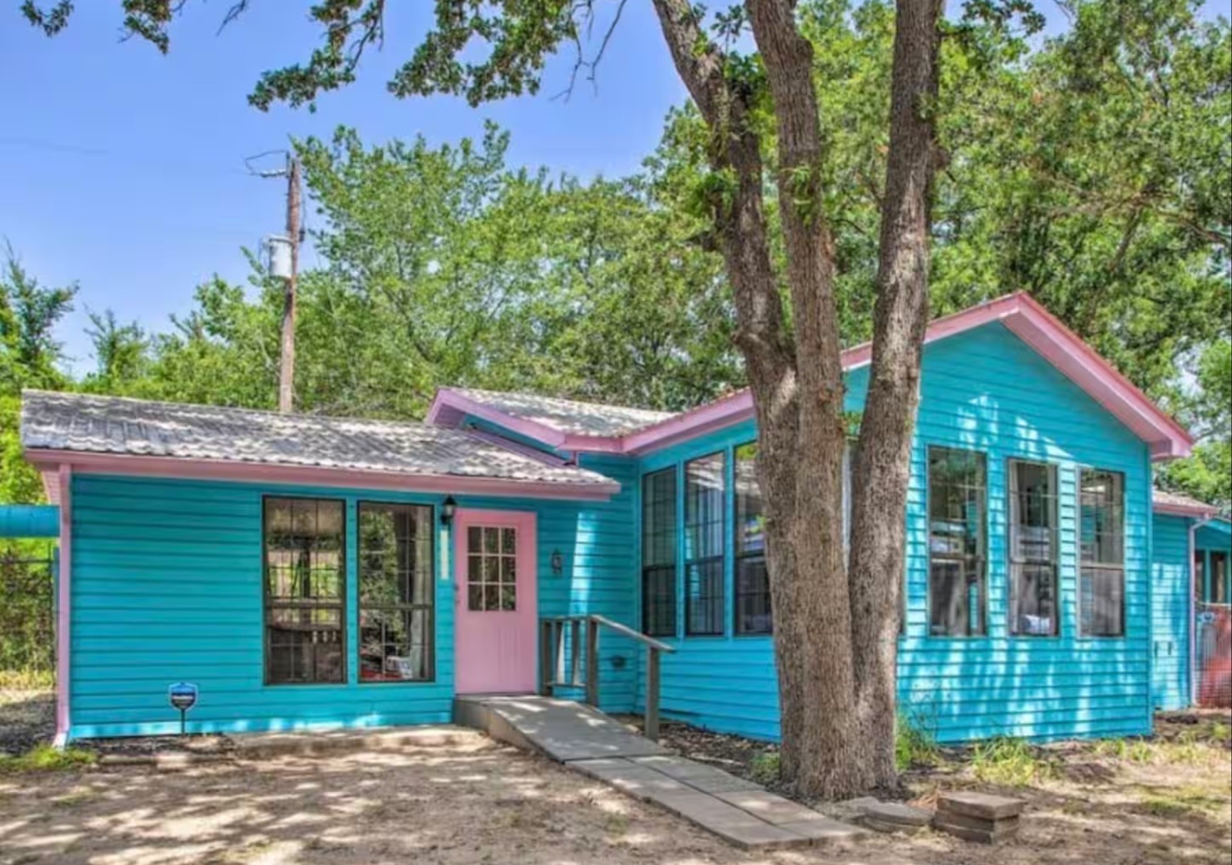 9899 Archer Lane