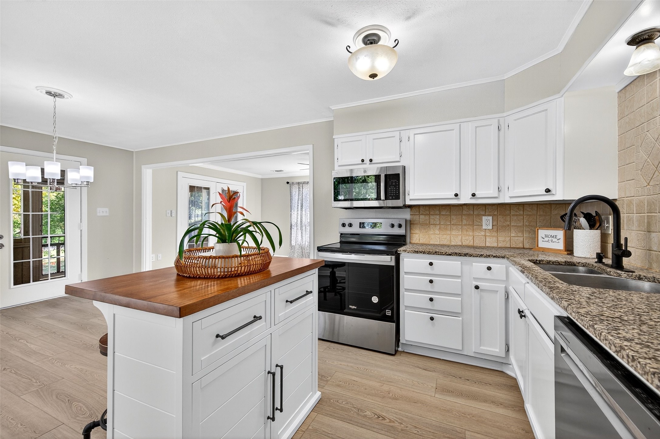 101 Kiowa Drive S