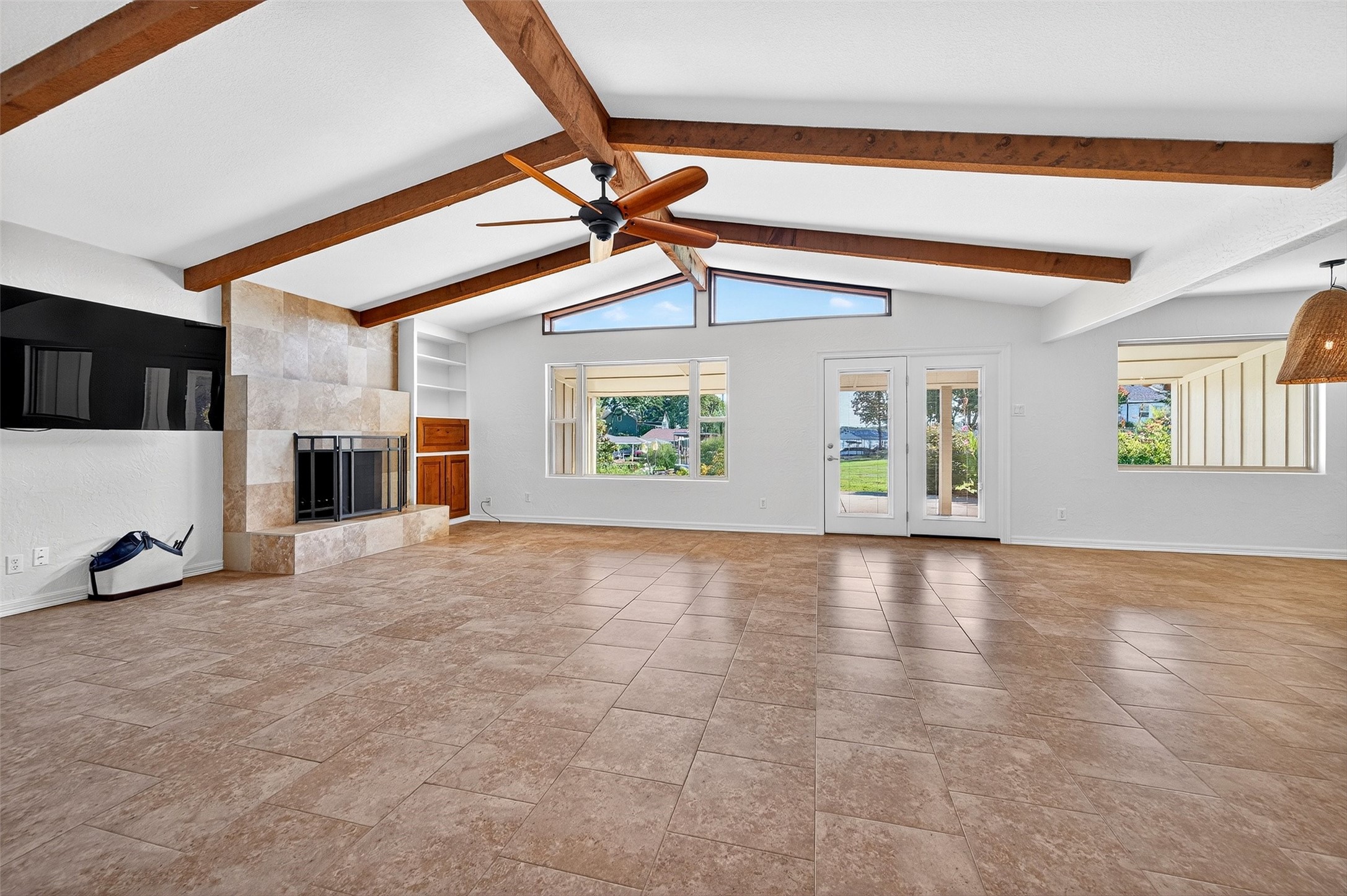 100 Kiowa Drive S