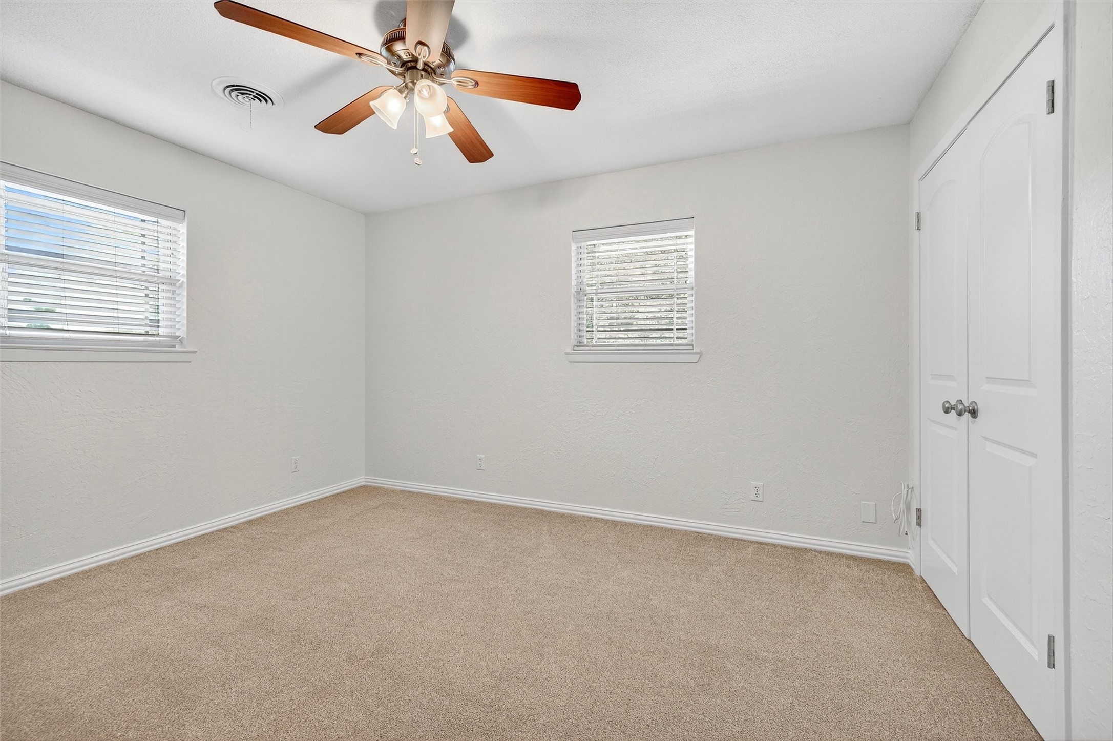 100 Kiowa Drive S
