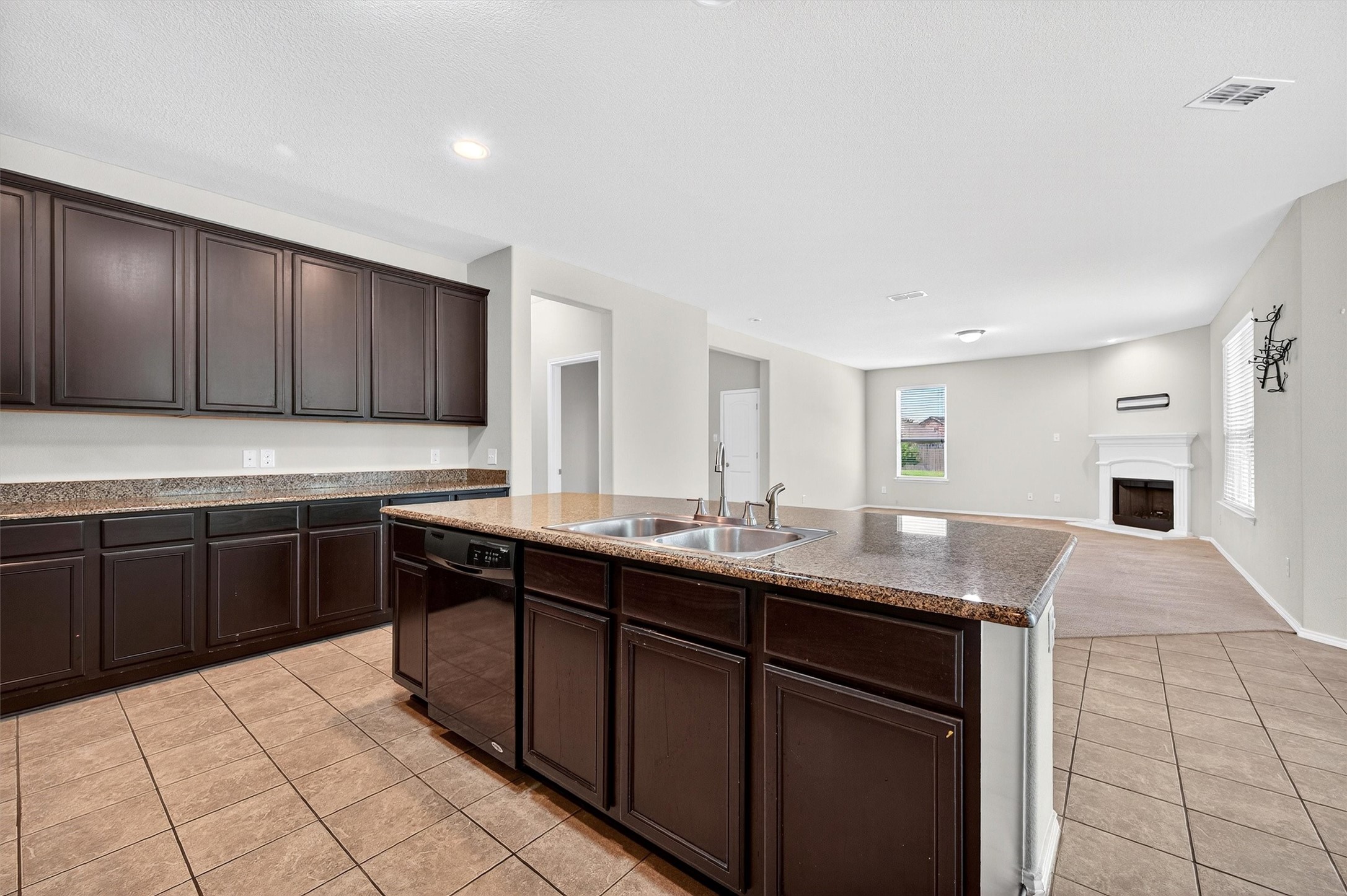 4515 Hummingbird Drive