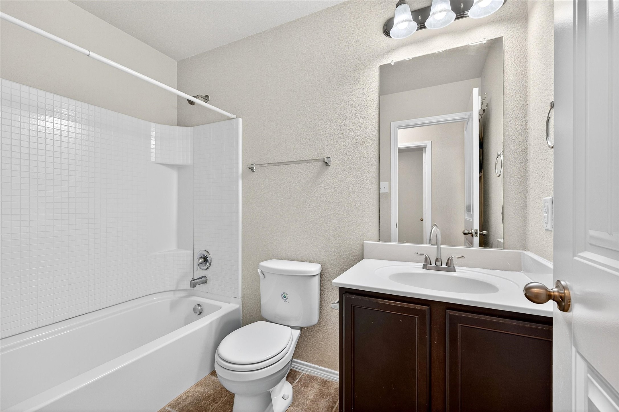 4515 Hummingbird Drive