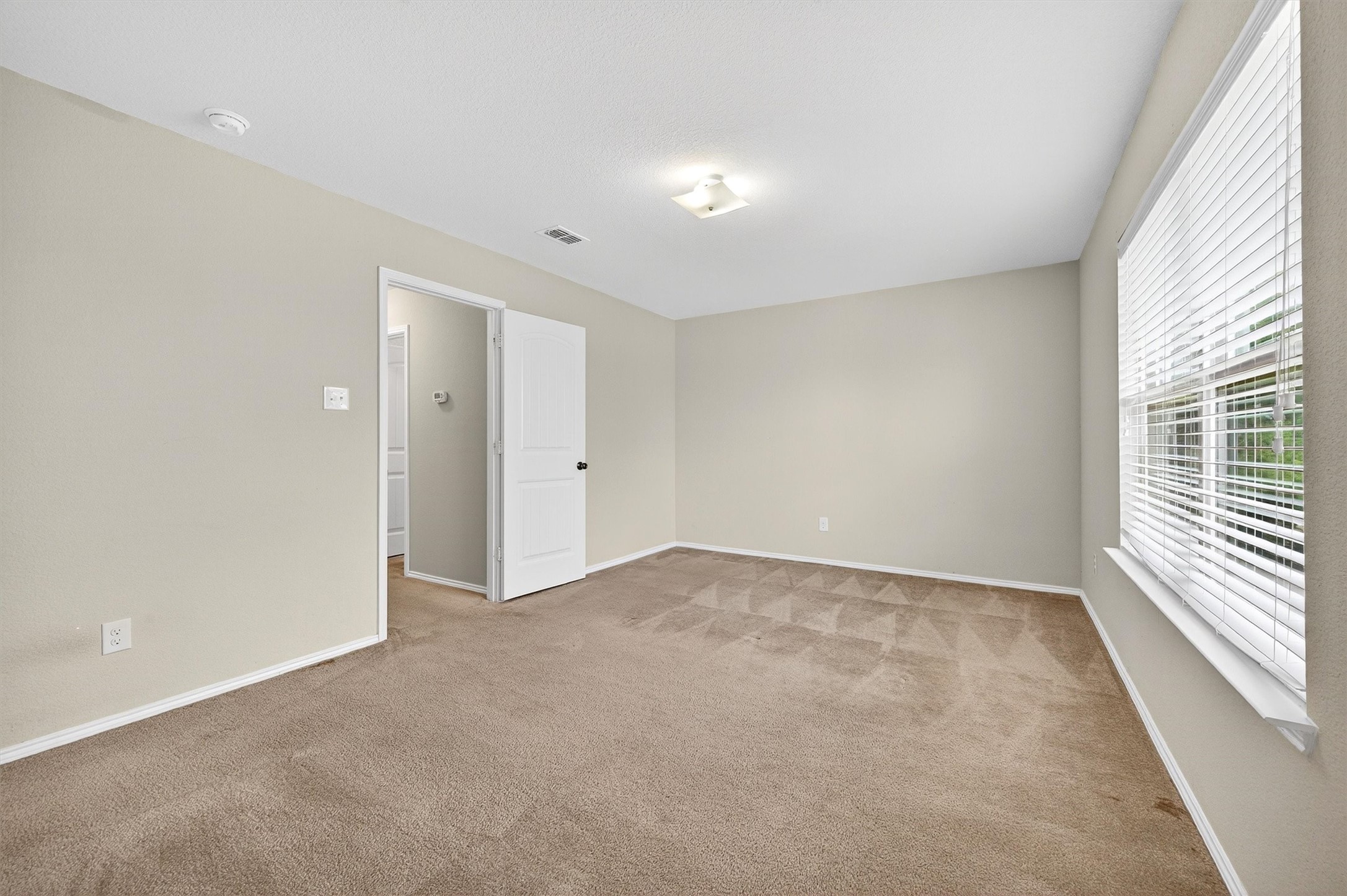 4515 Hummingbird Drive