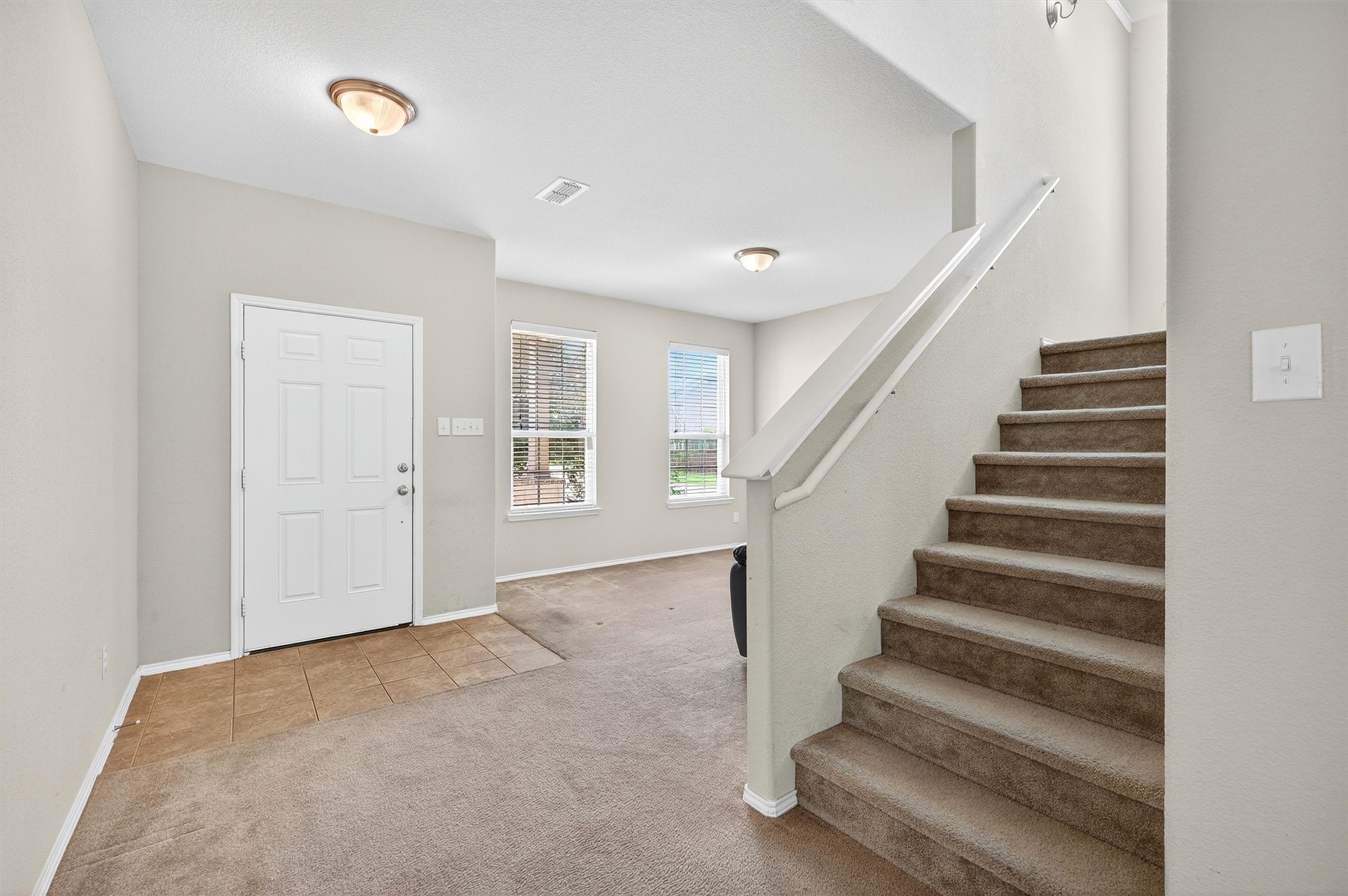 4515 Hummingbird Drive