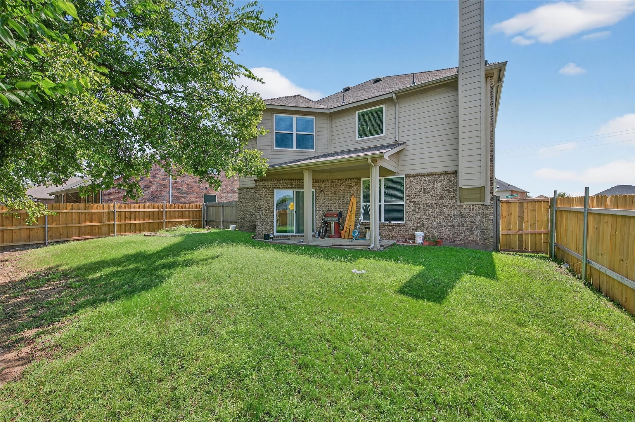 4515 Hummingbird Drive