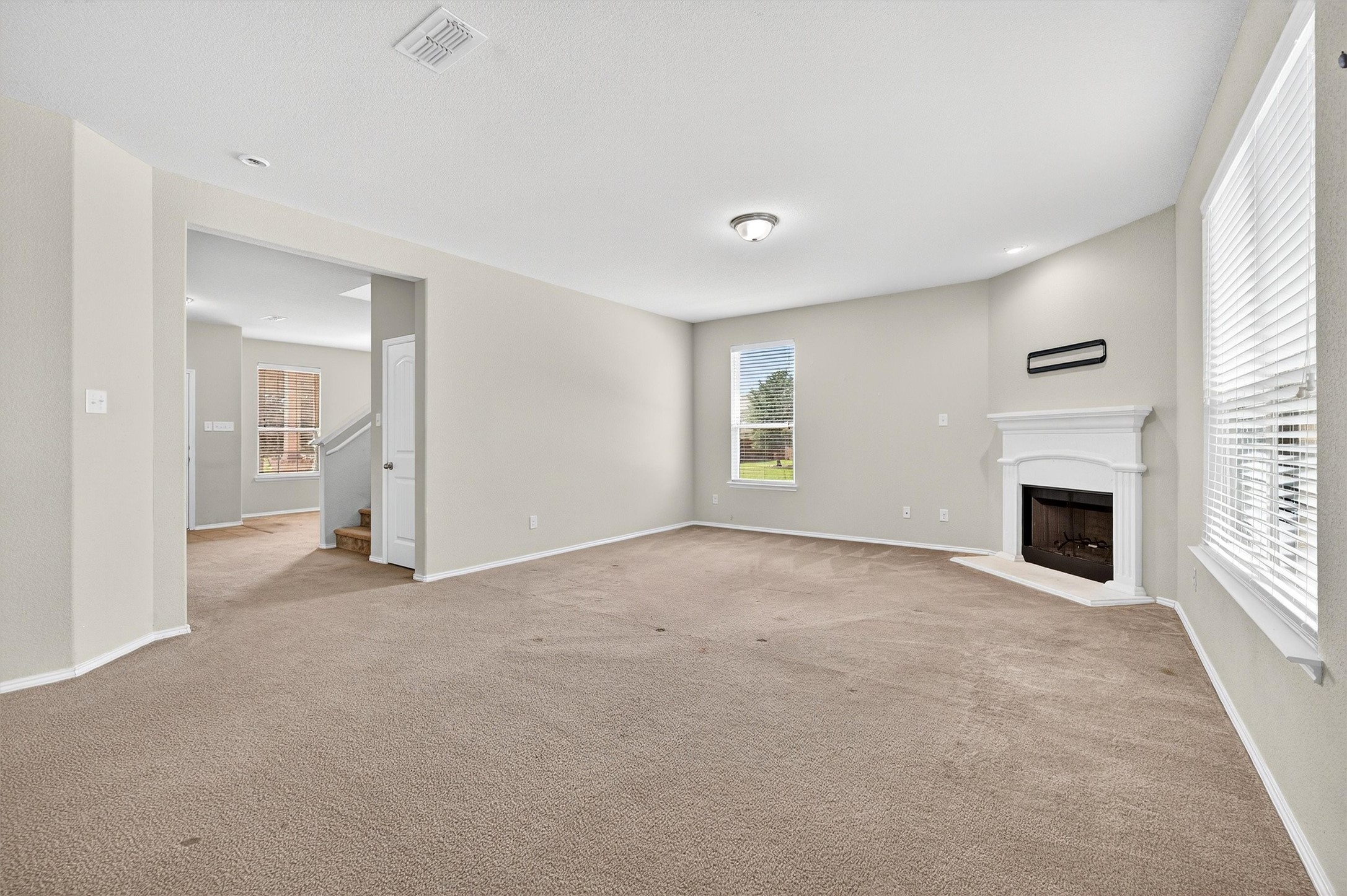 4515 Hummingbird Drive