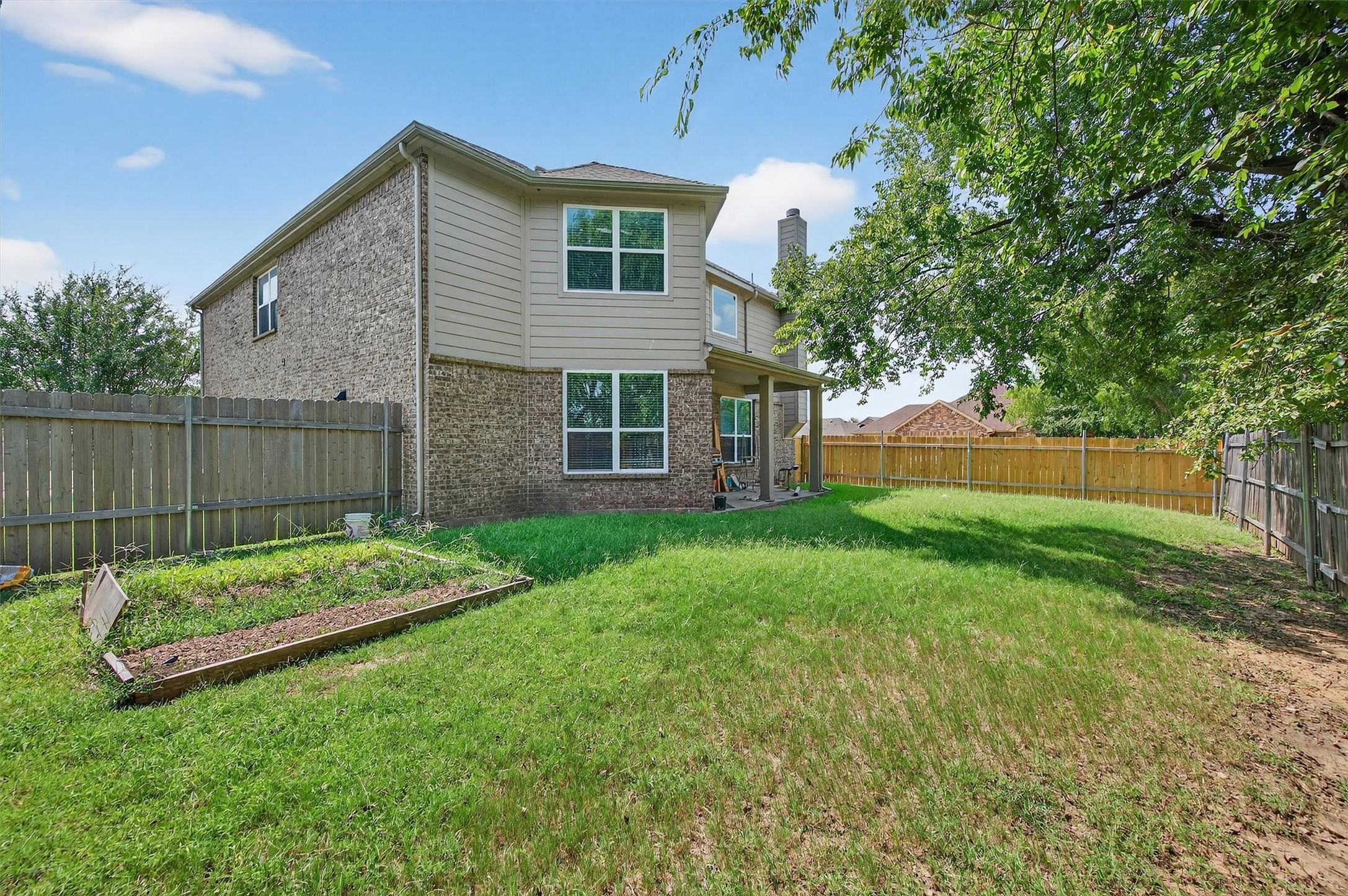 4515 Hummingbird Drive