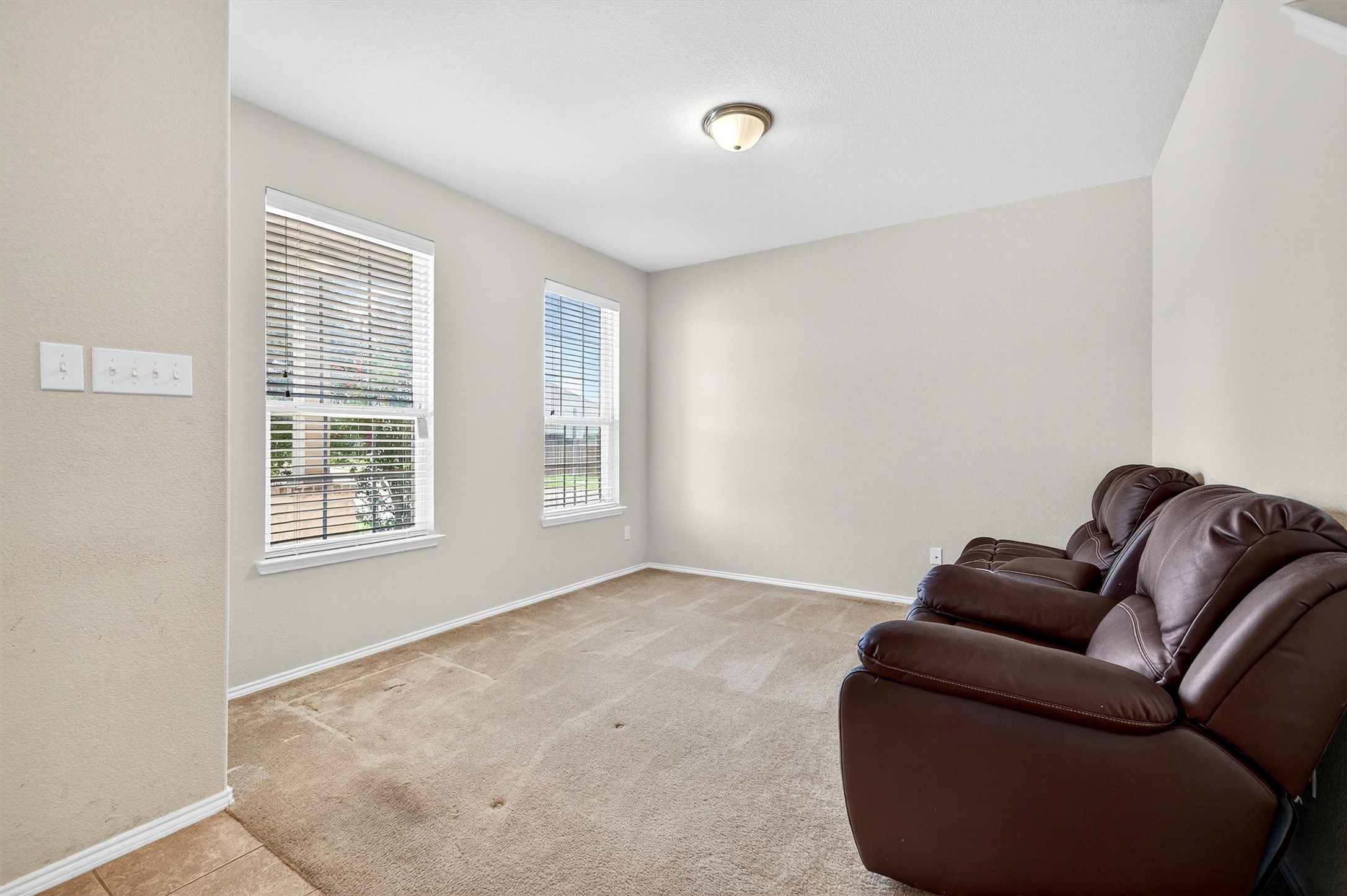 4515 Hummingbird Drive