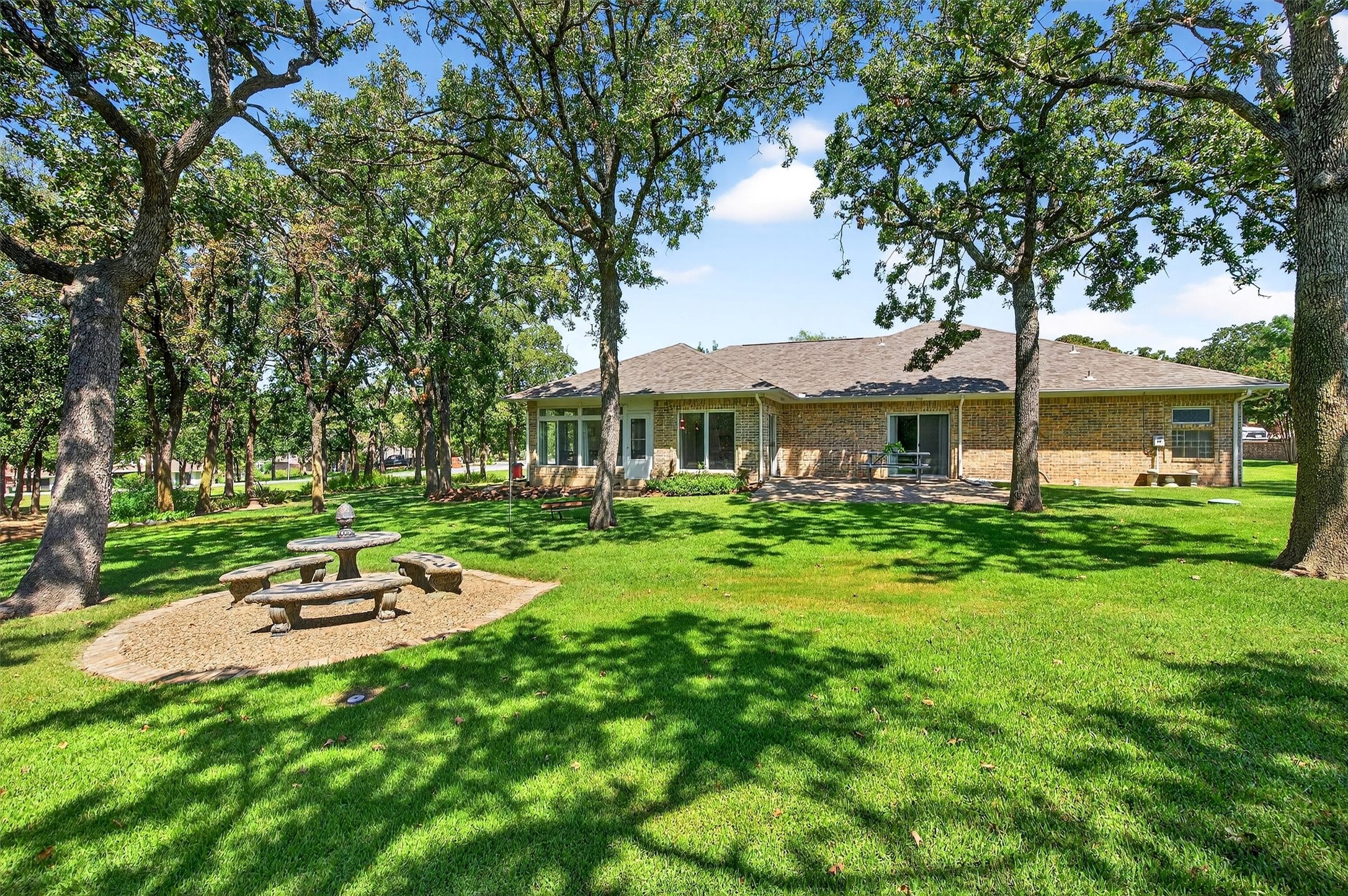 115 Kiowa Drive E