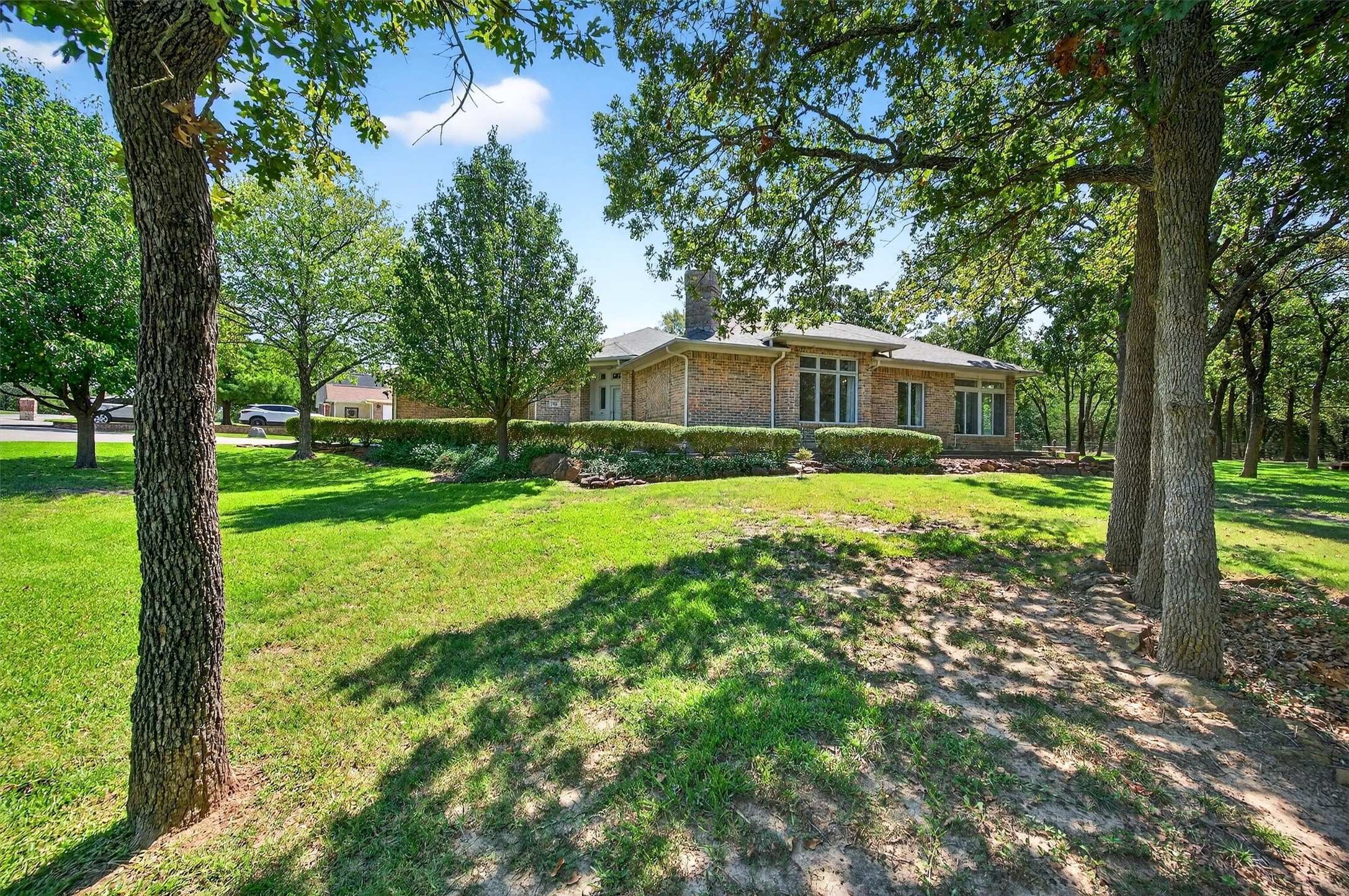 115 Kiowa Drive E