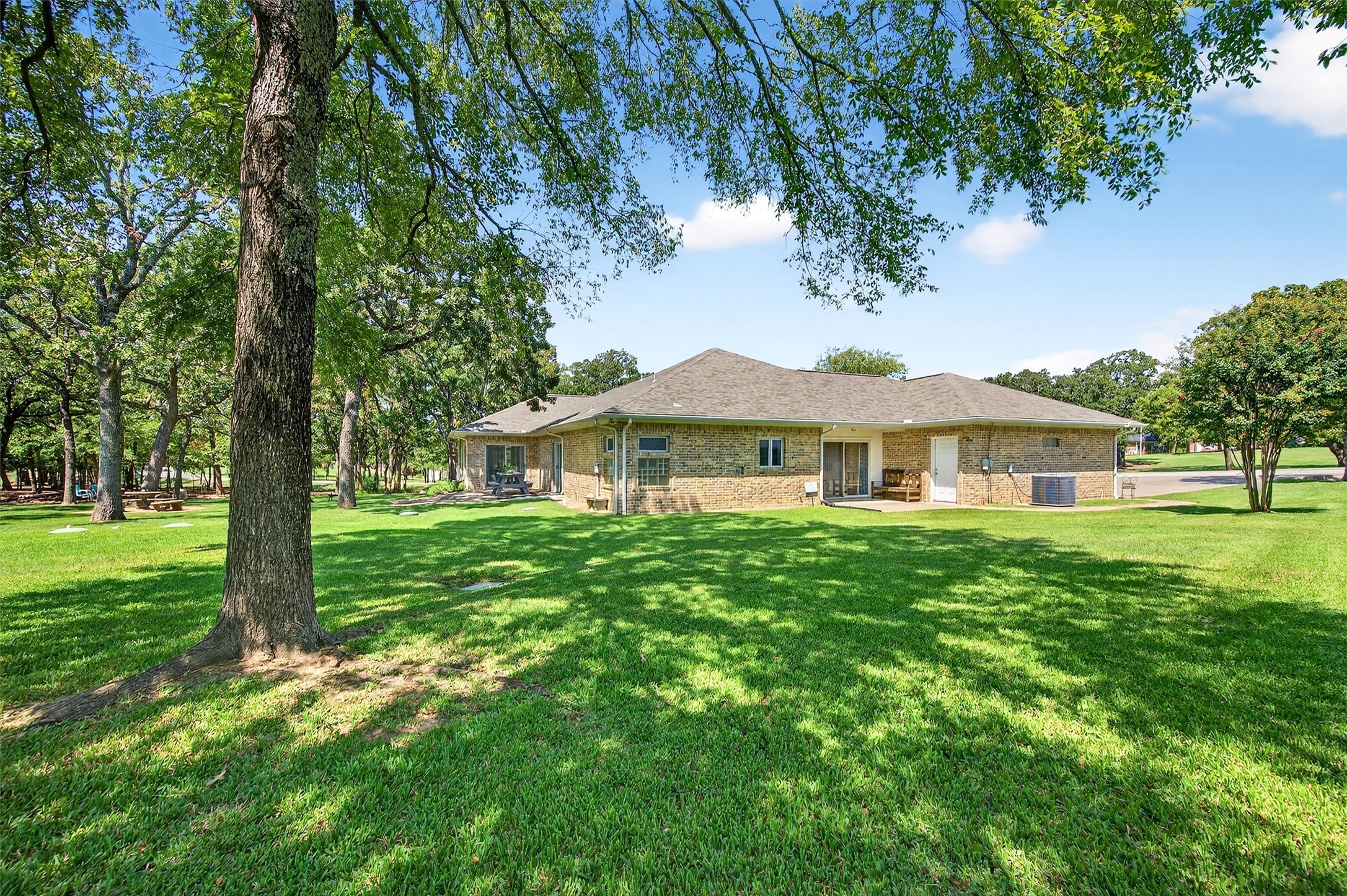 115 Kiowa Drive E