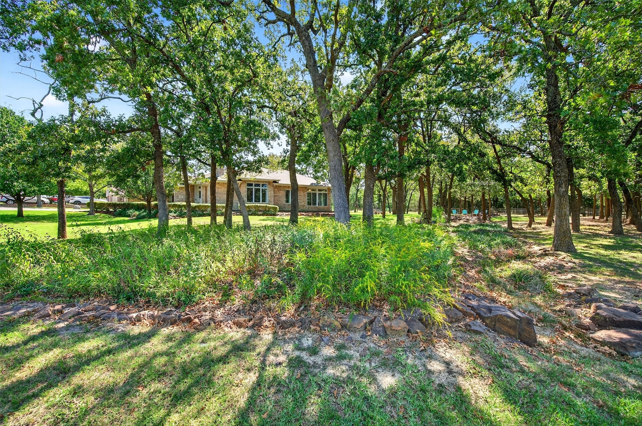 115 Kiowa Drive E