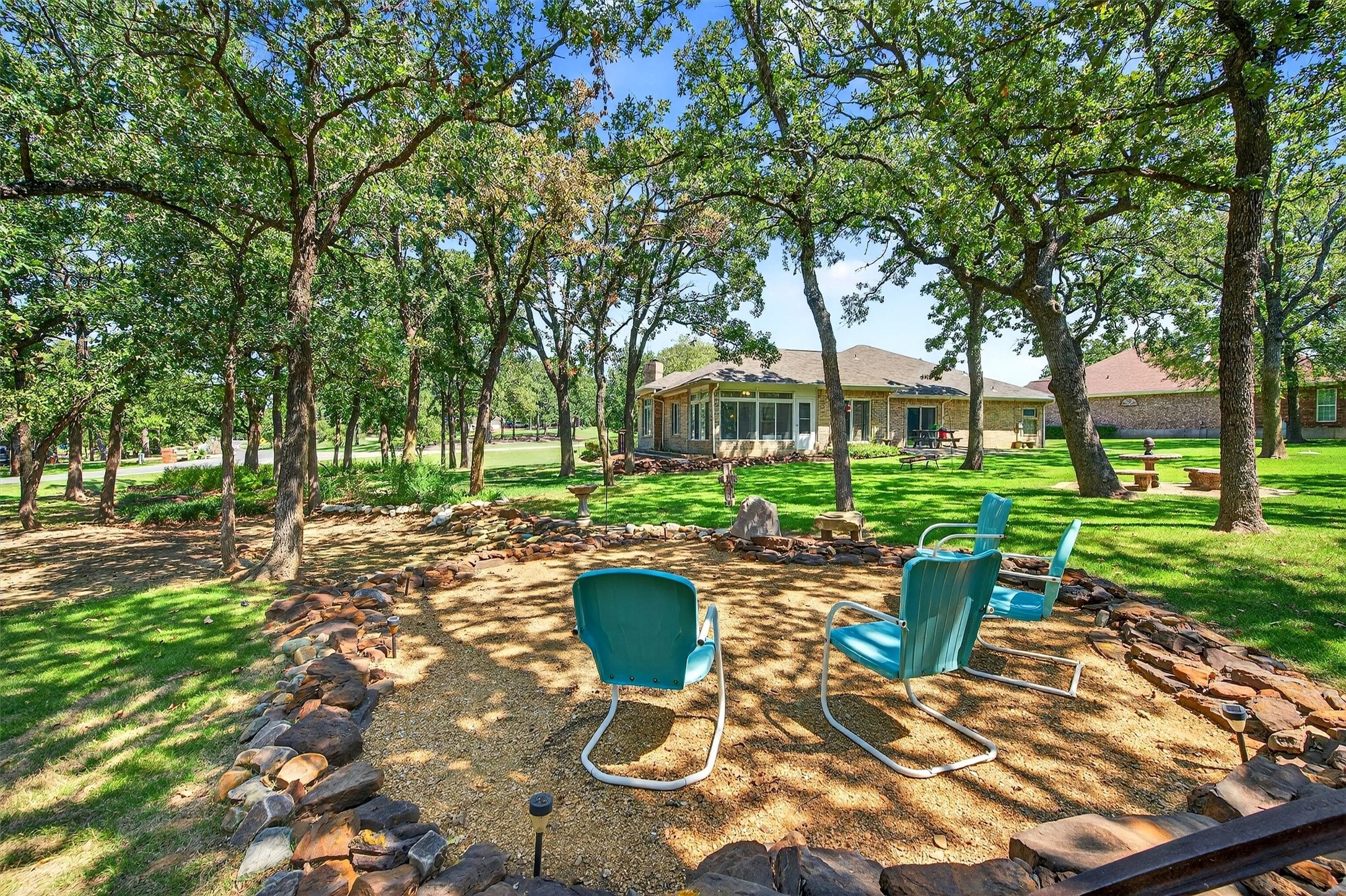 115 Kiowa Drive E