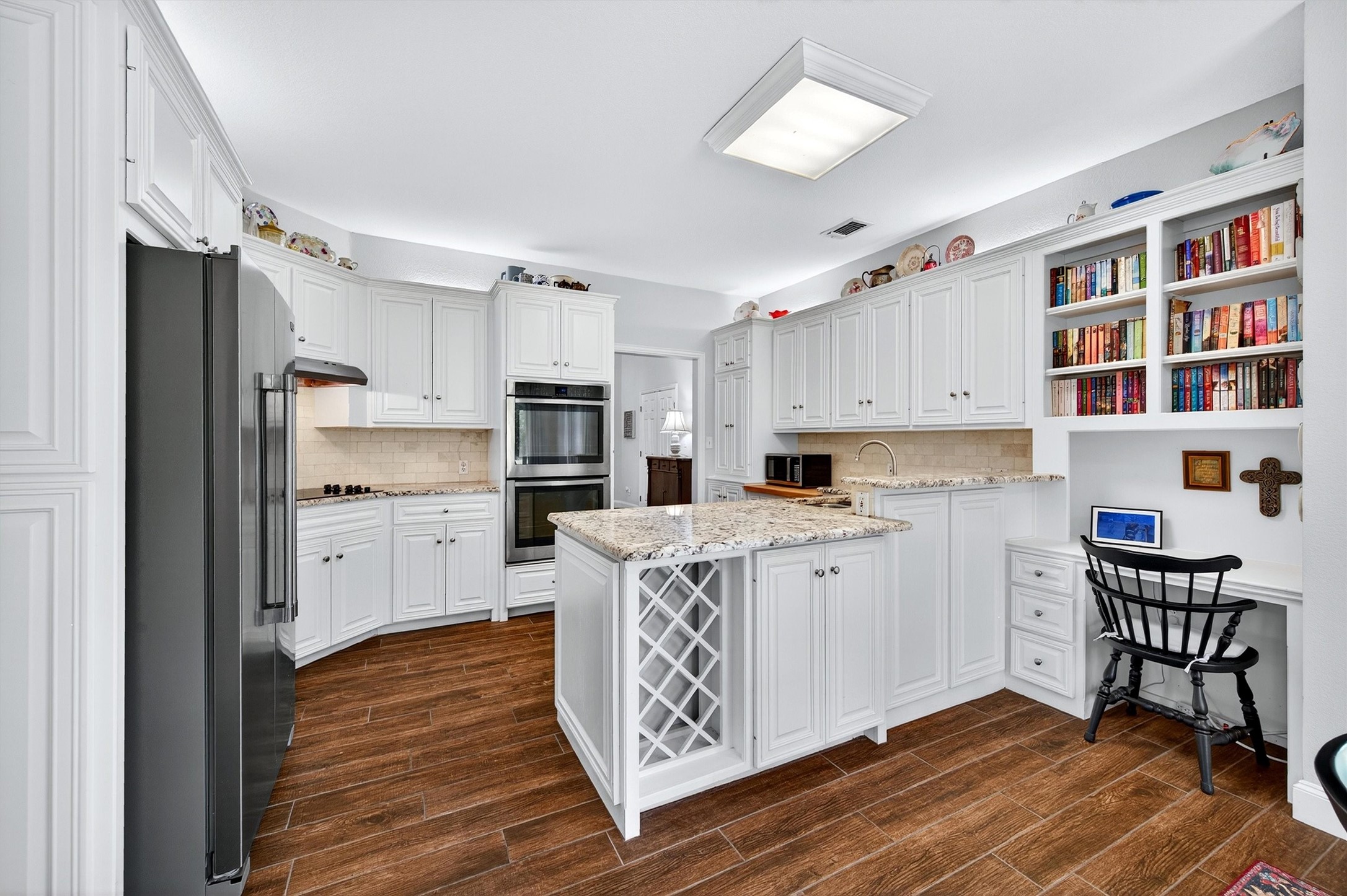 115 Kiowa Drive E