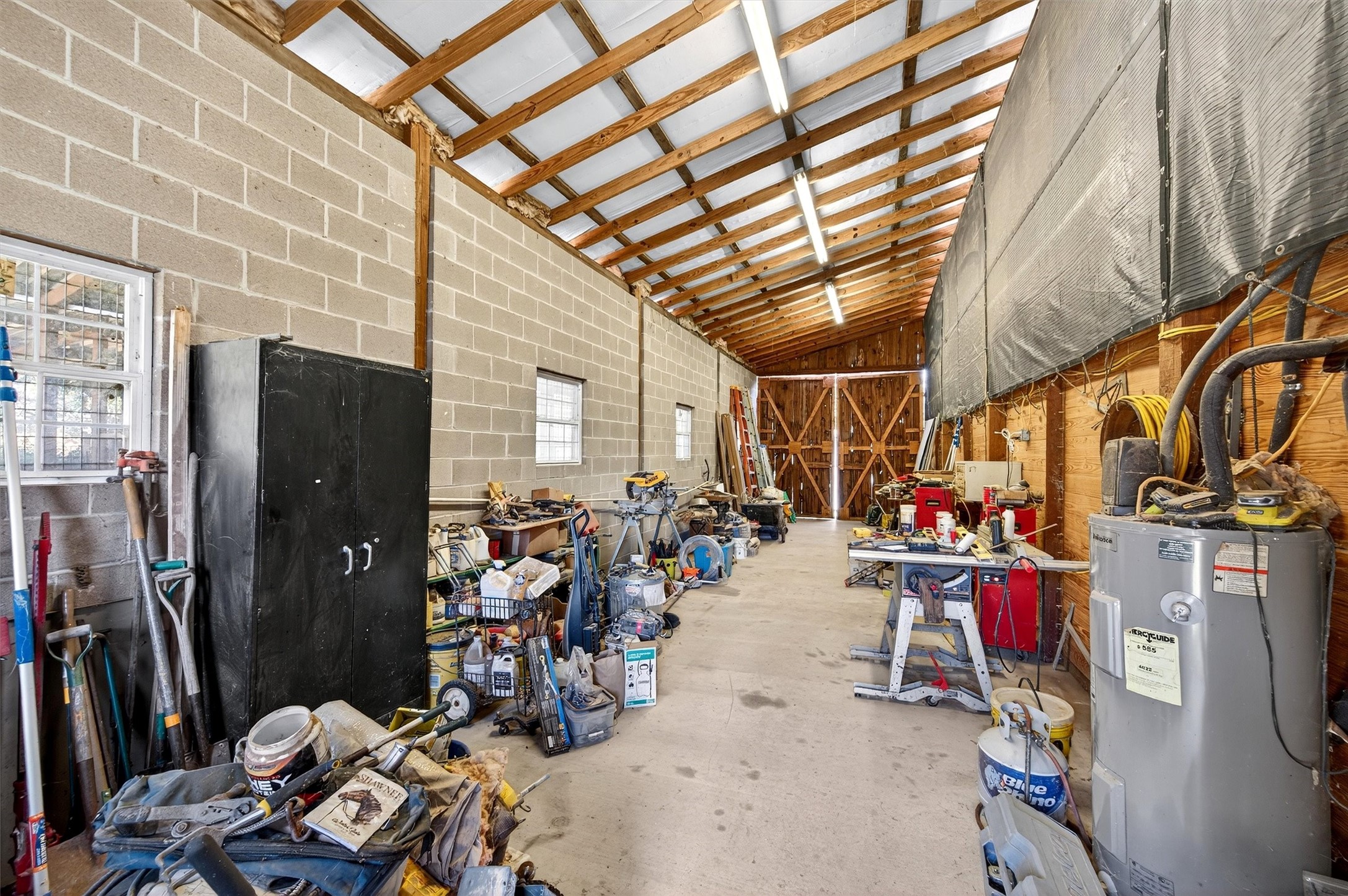 993 County Line Road