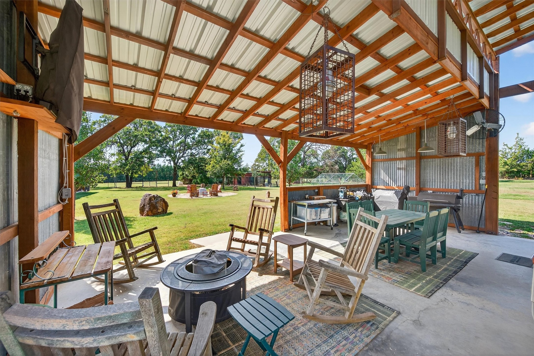 993 County Line Road