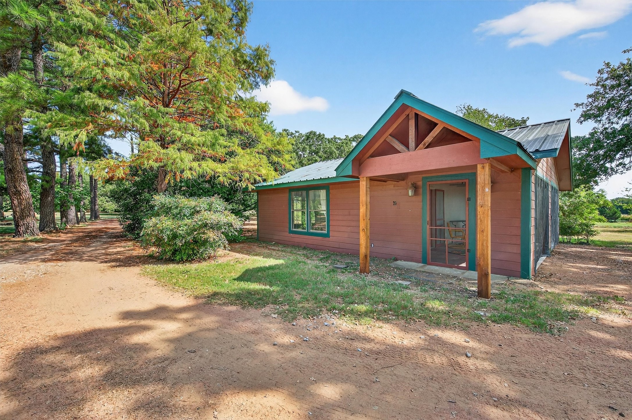 993 County Line Road