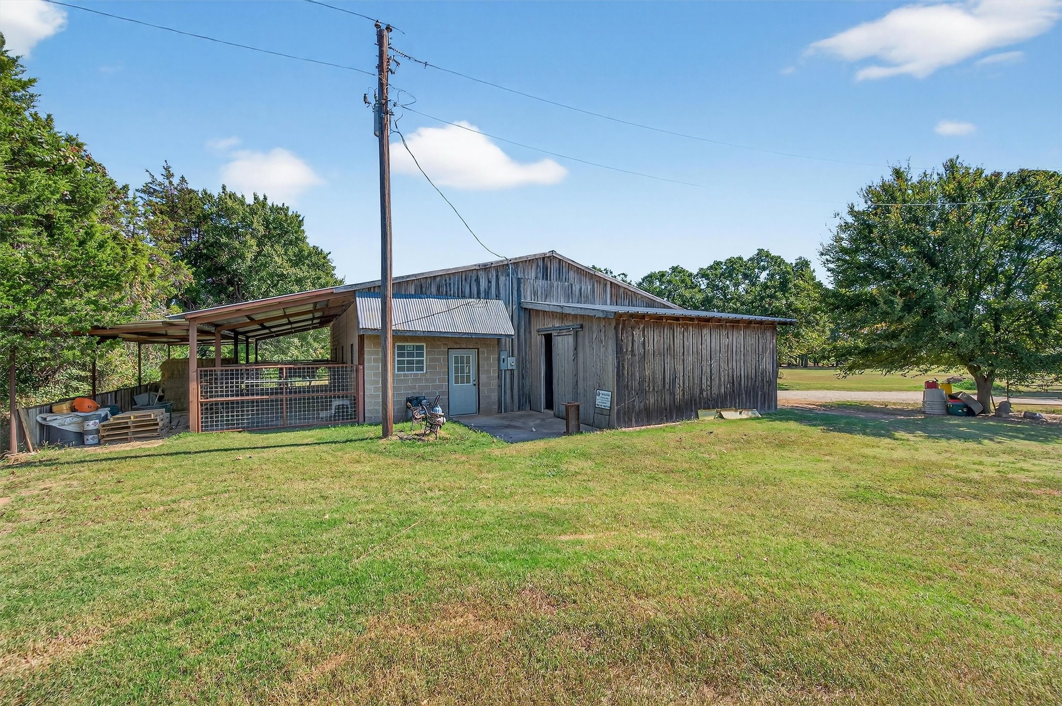 993 County Line Road