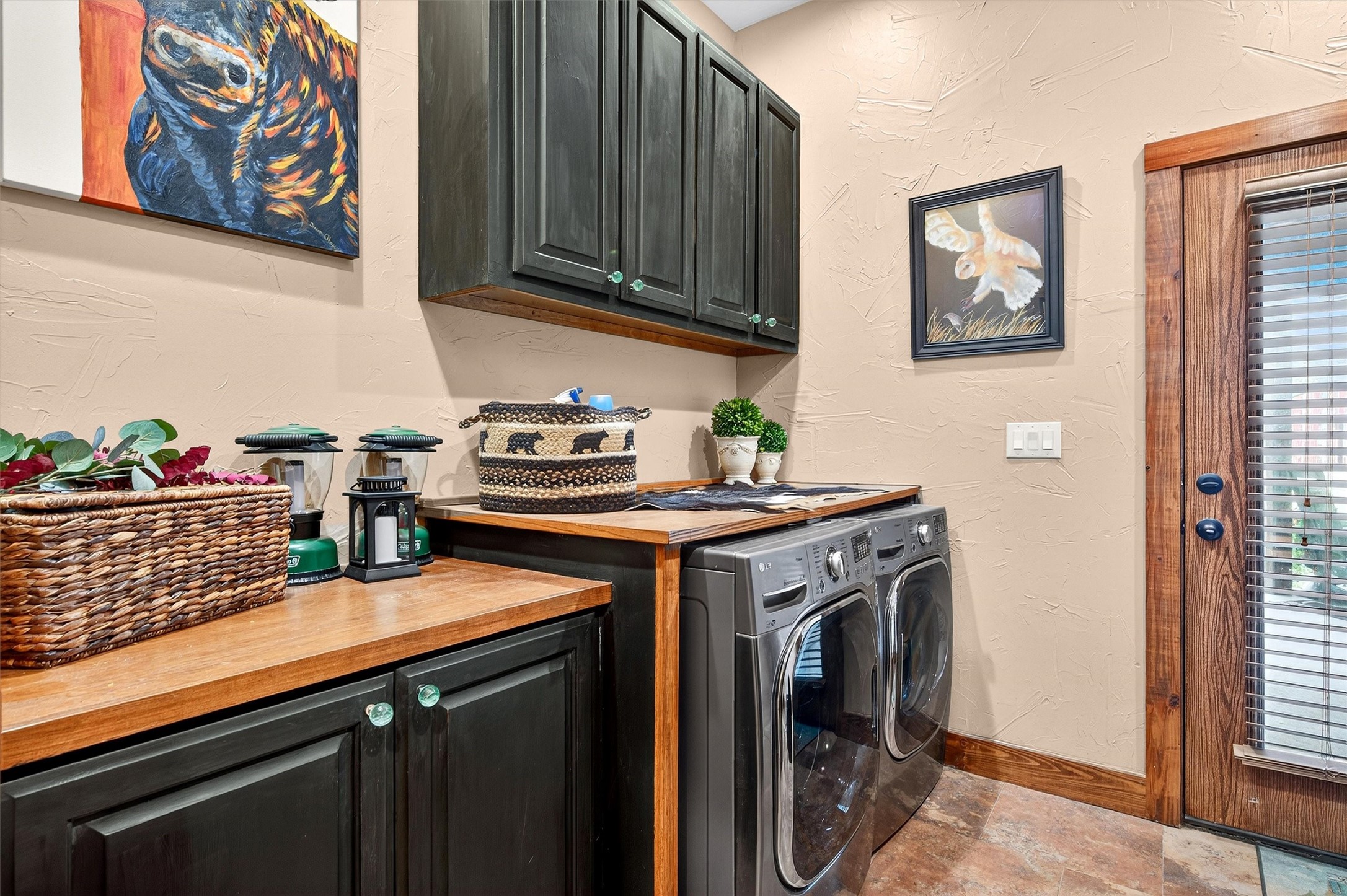 993 County Line Road