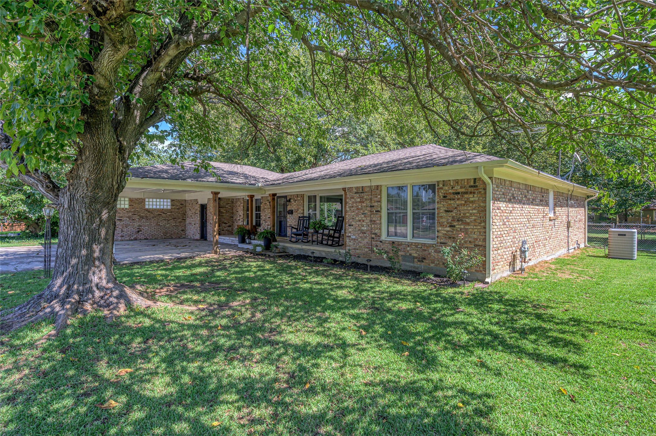 112 Pecan Street