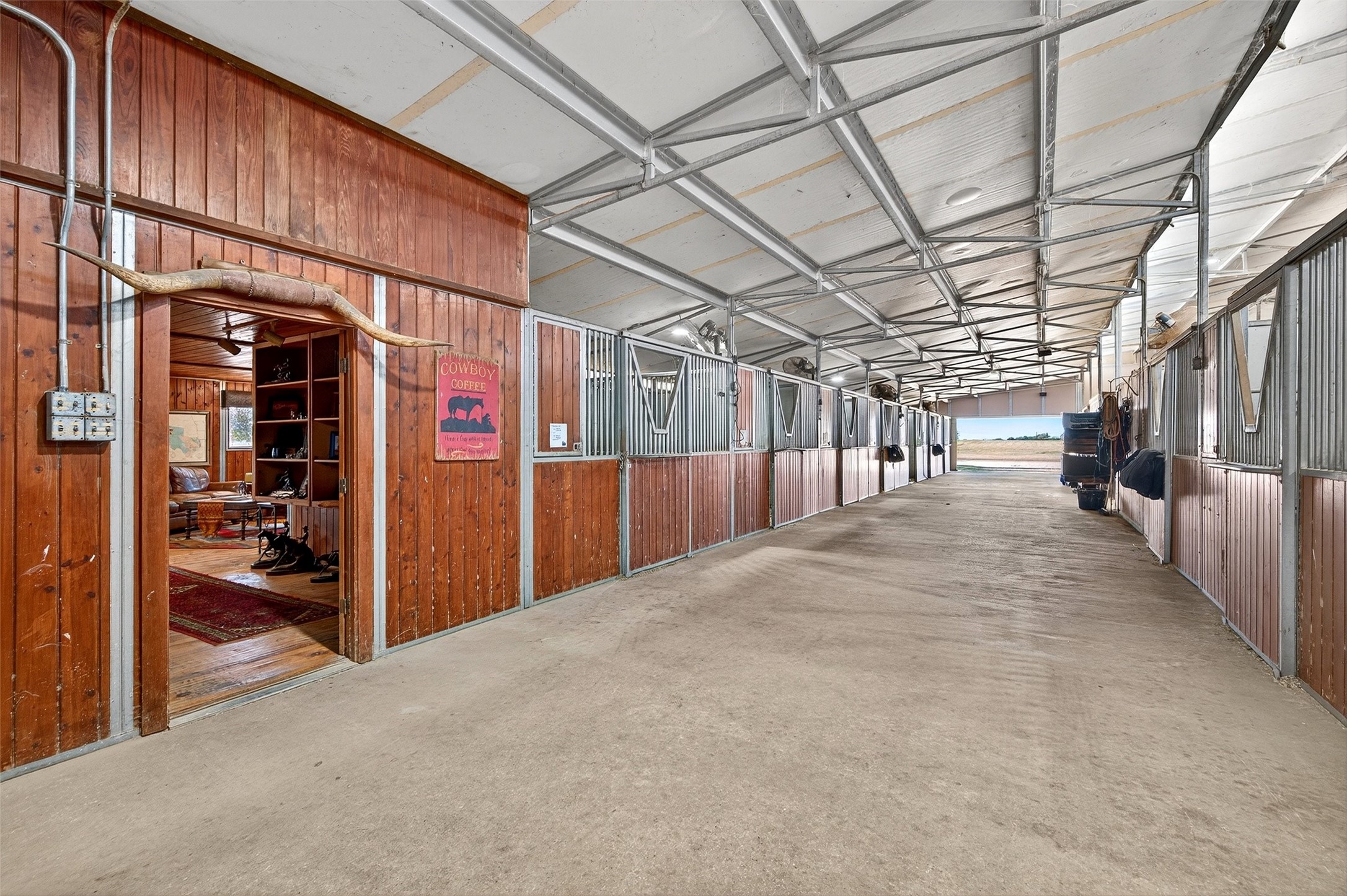 8950 Arvin Hill Road