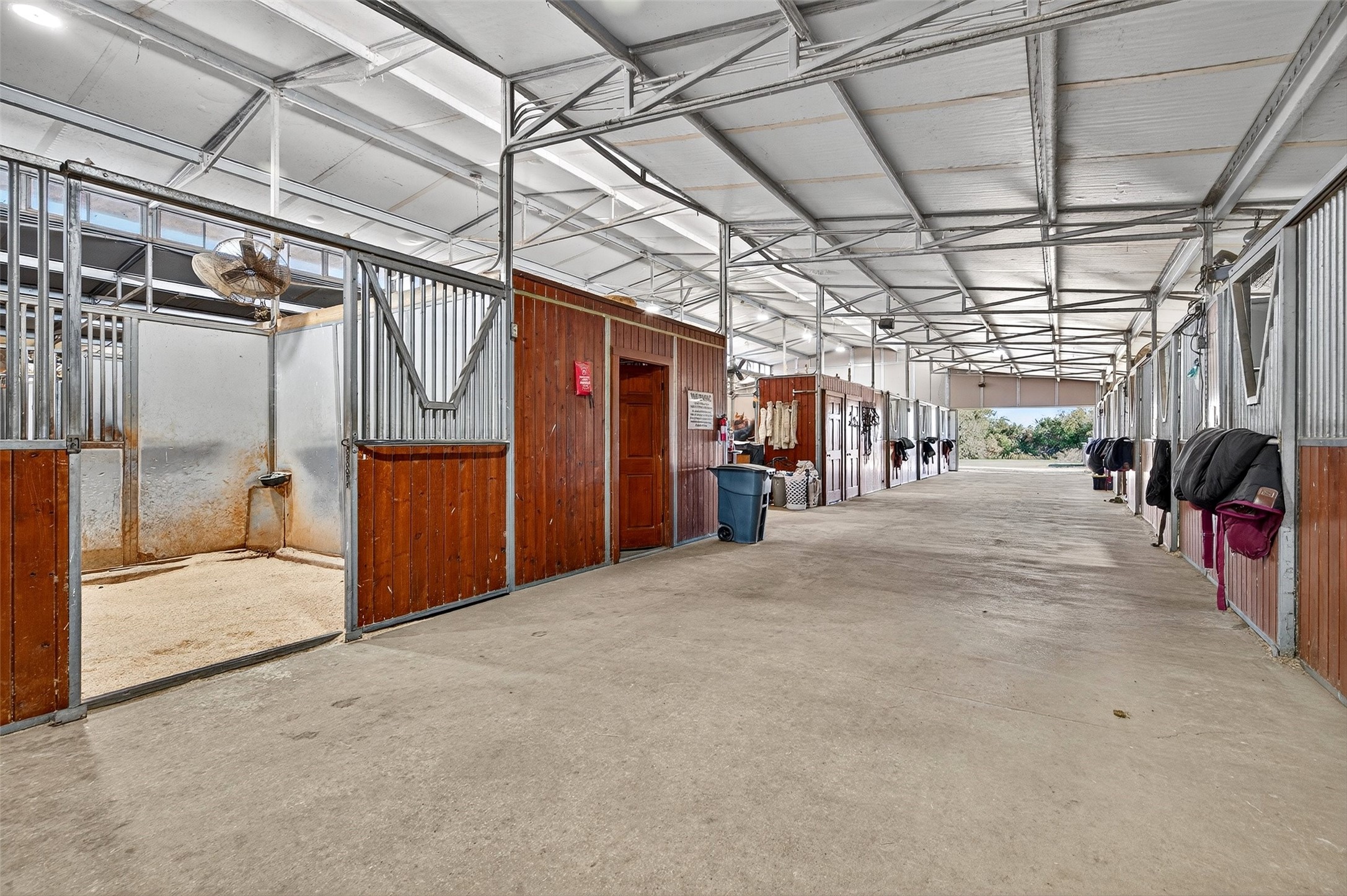 8950 Arvin Hill Road