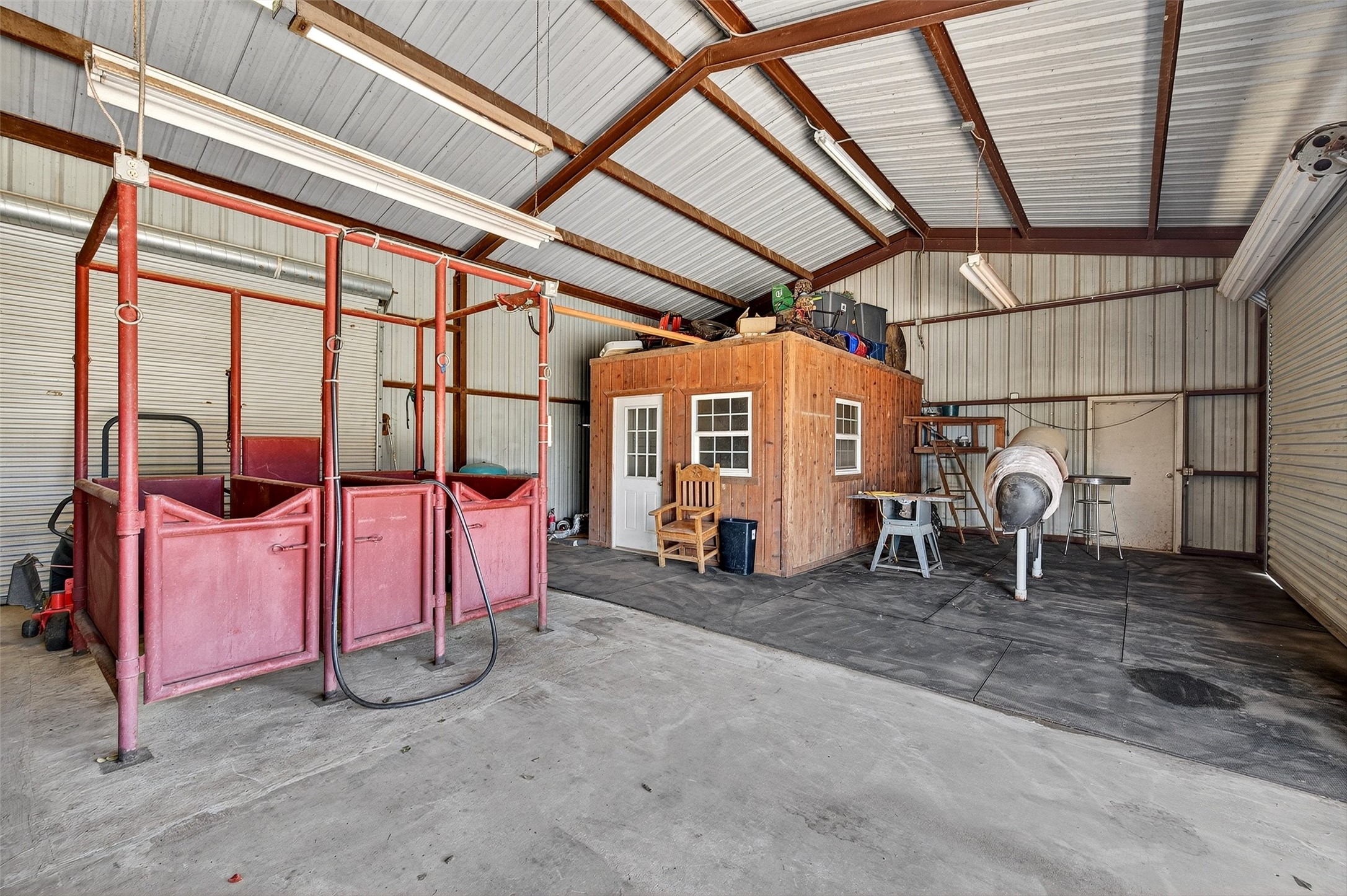 8950 Arvin Hill Road