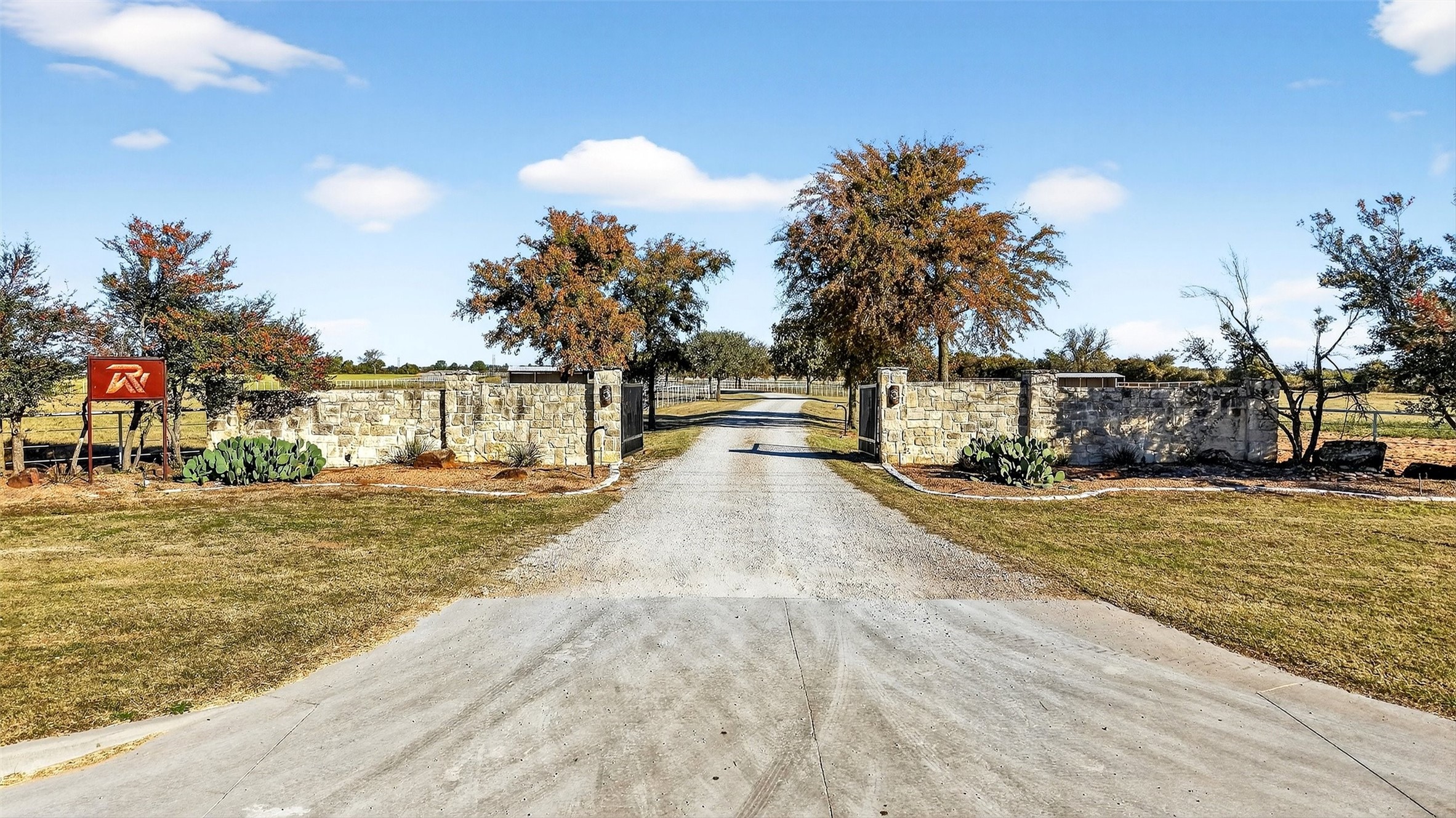 8950 Arvin Hill Road