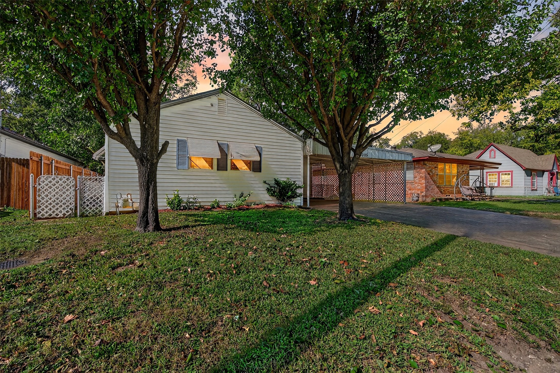 1005 S Clements Street