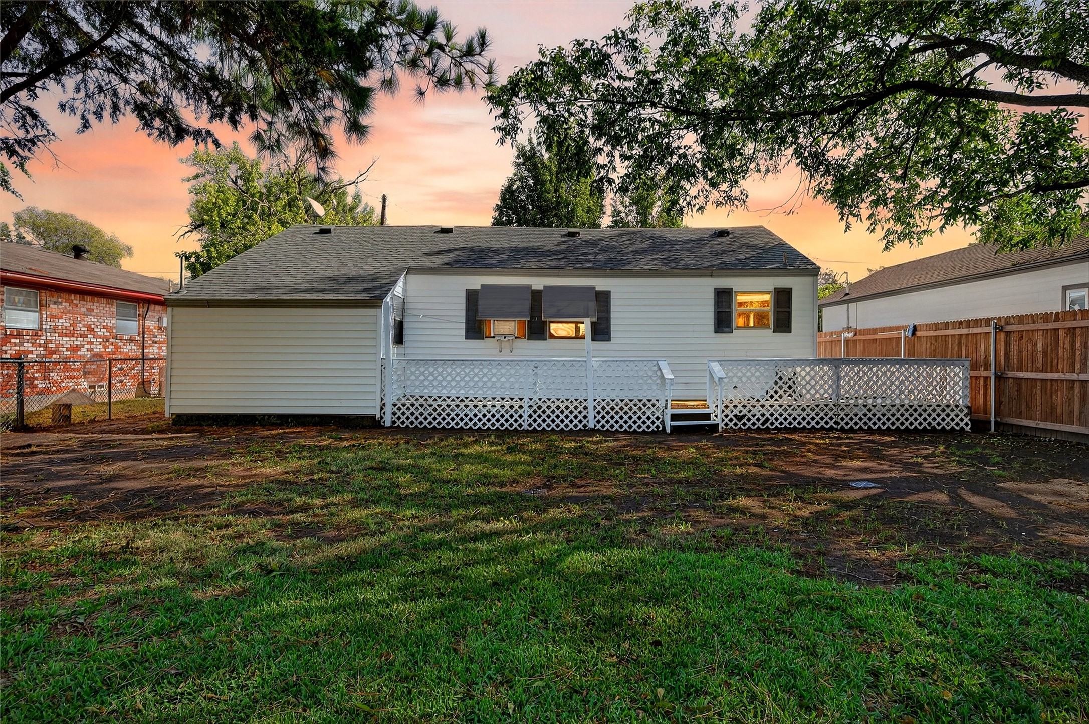 1005 S Clements Street