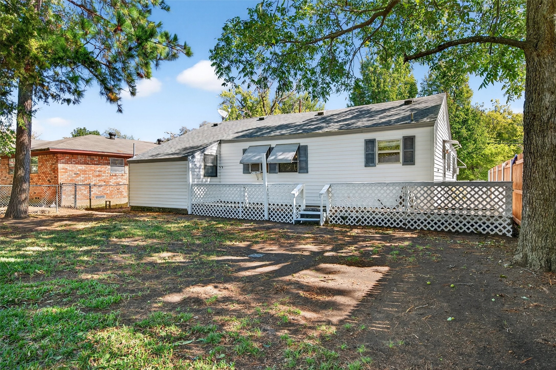 1005 S Clements Street