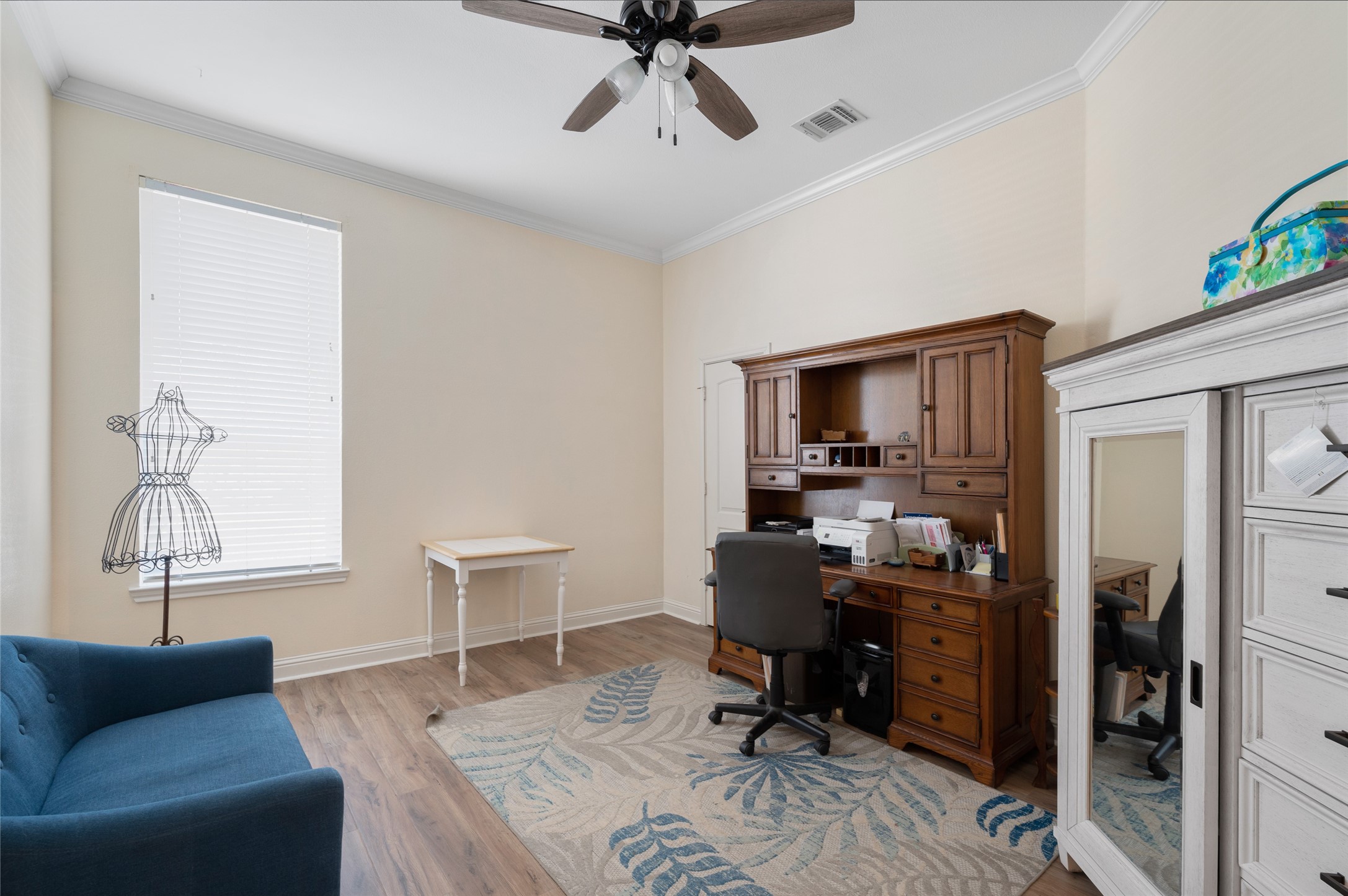 1071 E Oak Shores Drive