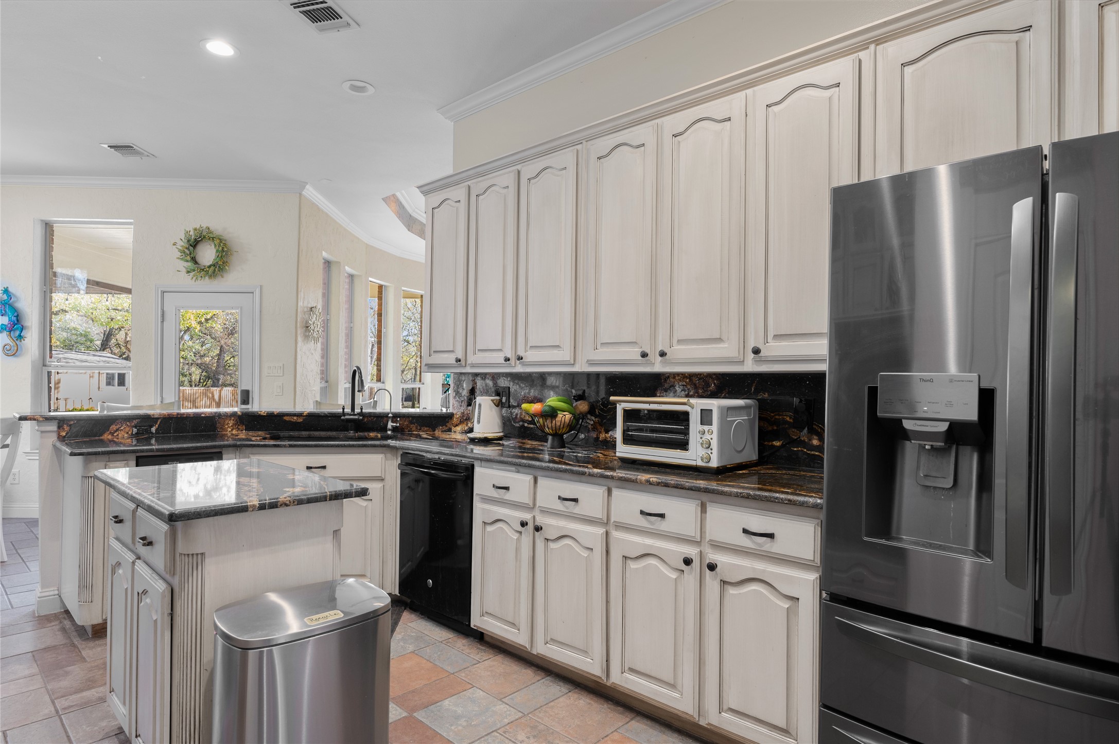 1071 E Oak Shores Drive