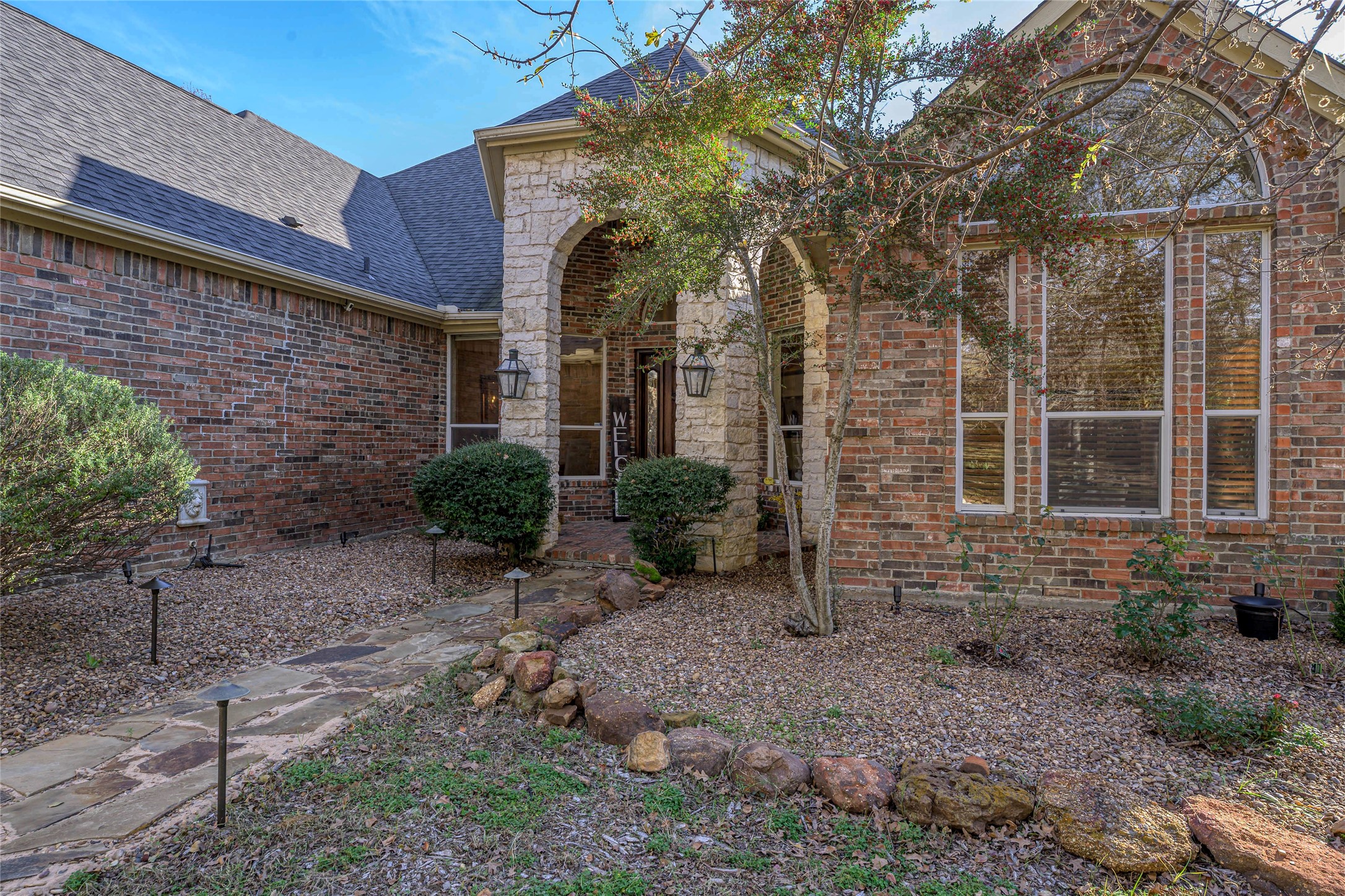 1071 E Oak Shores Drive