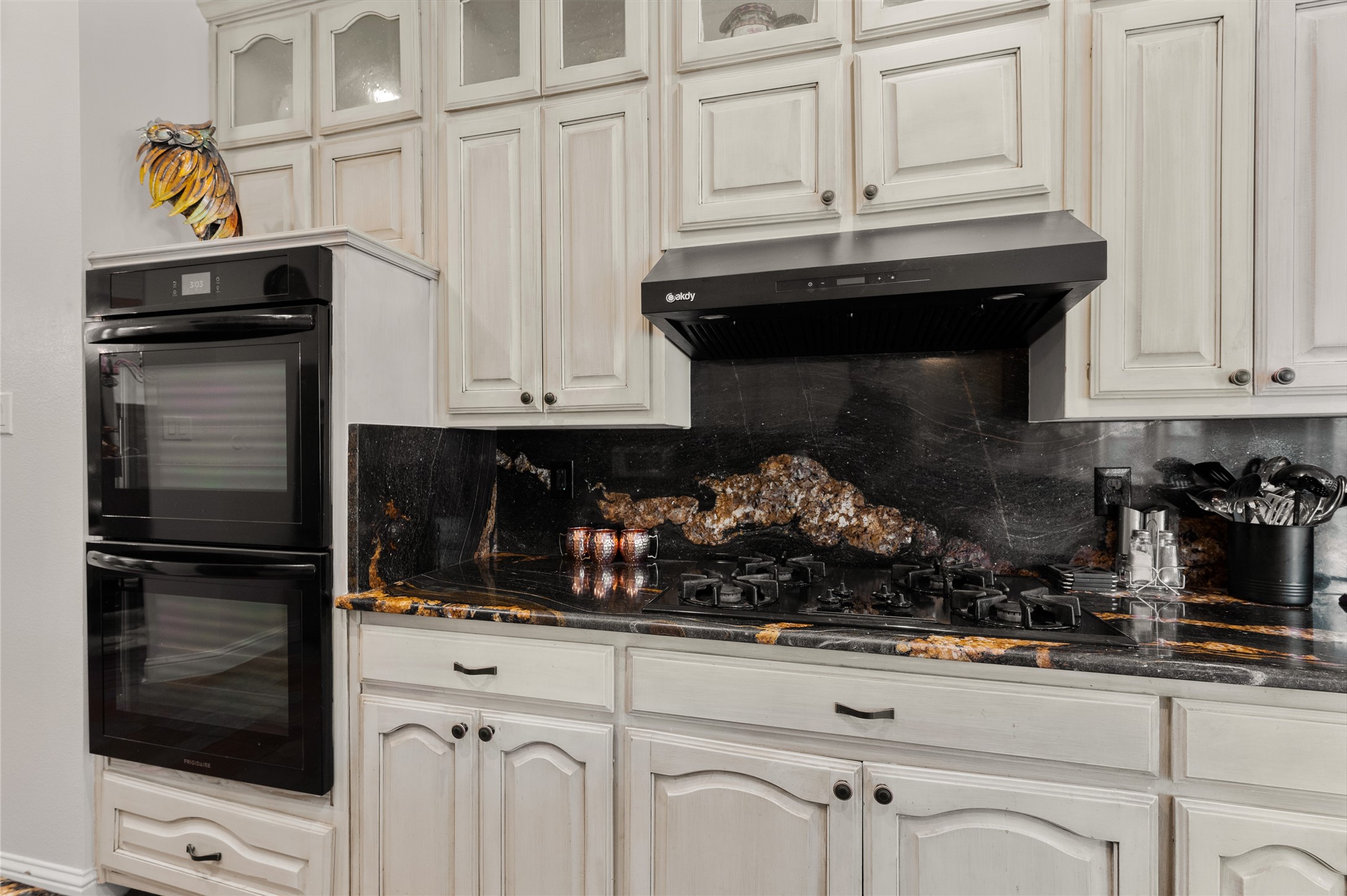 1071 E Oak Shores Drive