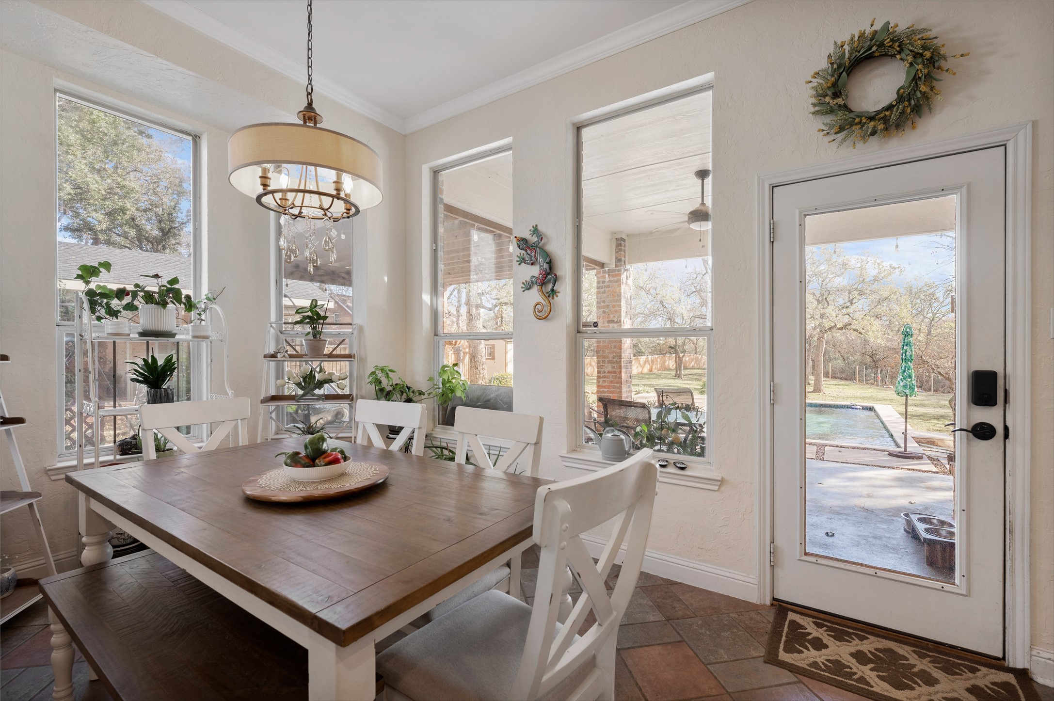 1071 E Oak Shores Drive